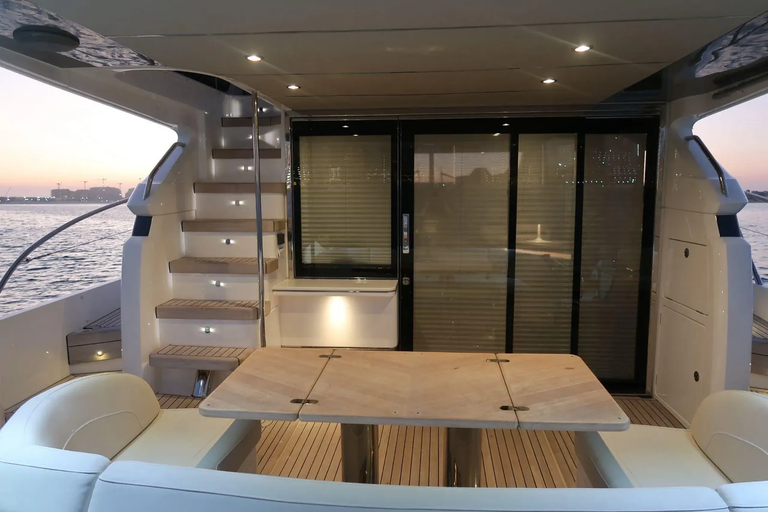 Princess Yachts 18m - Photograph 3
