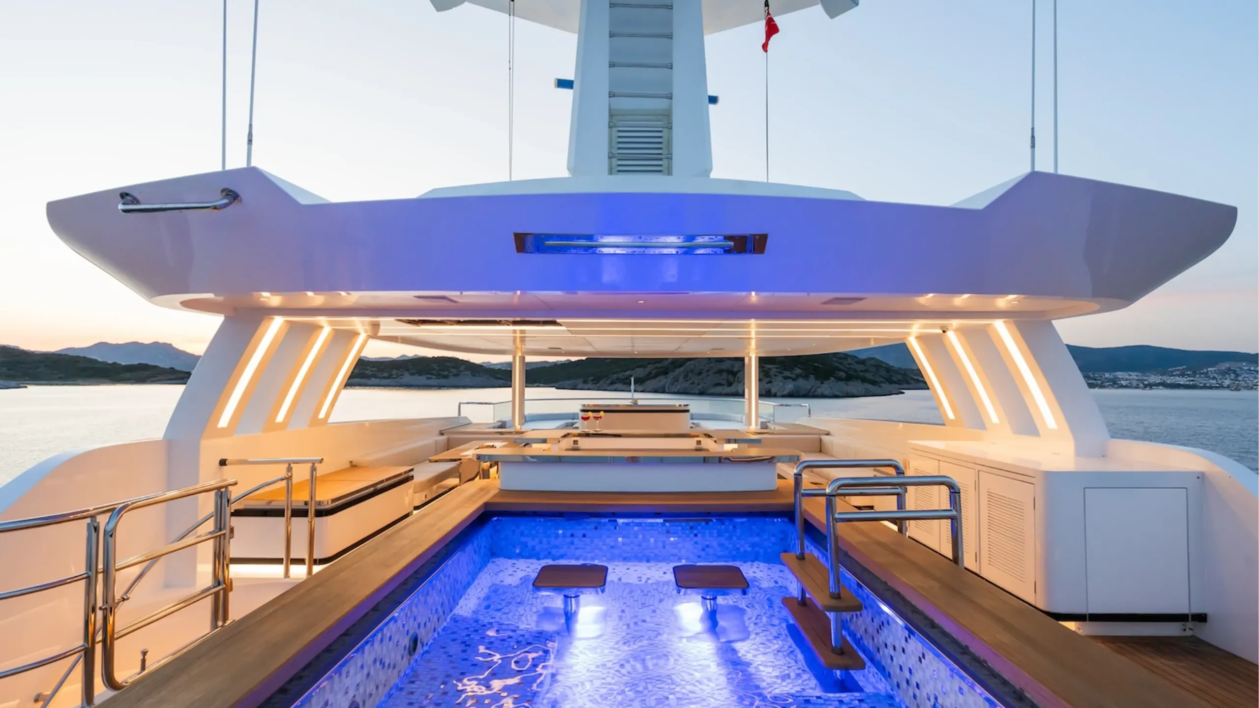 Cmb Yachts 47.5m (photograph 10)