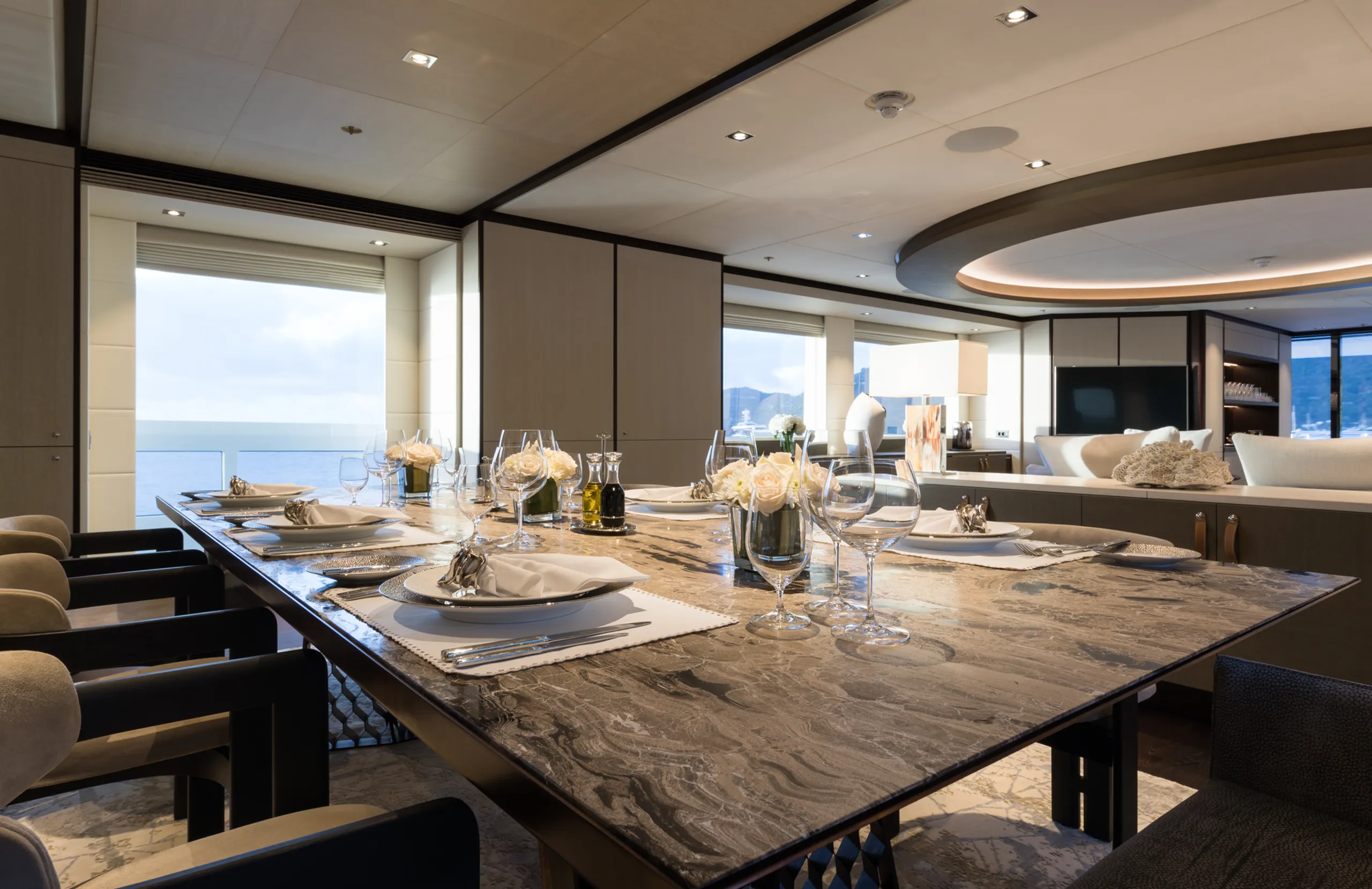 Heesen 55m - Photograph 4