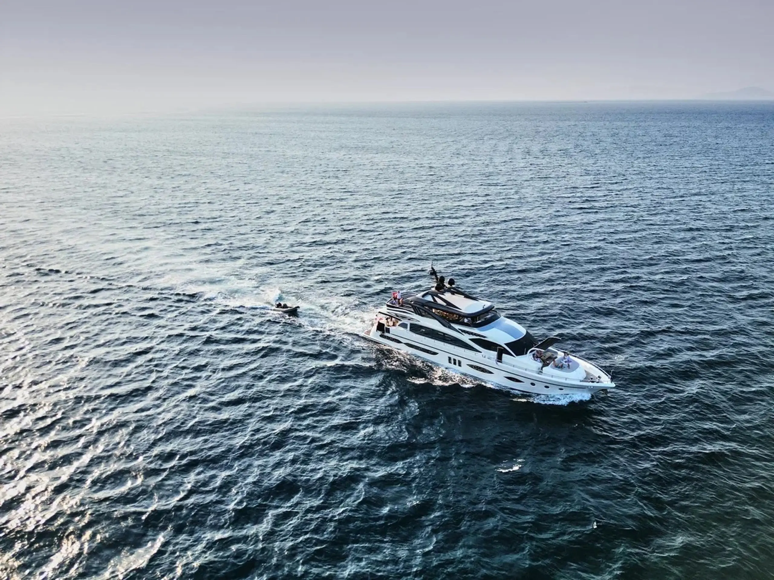 Istanbul Shipyard 36-metre at anchor