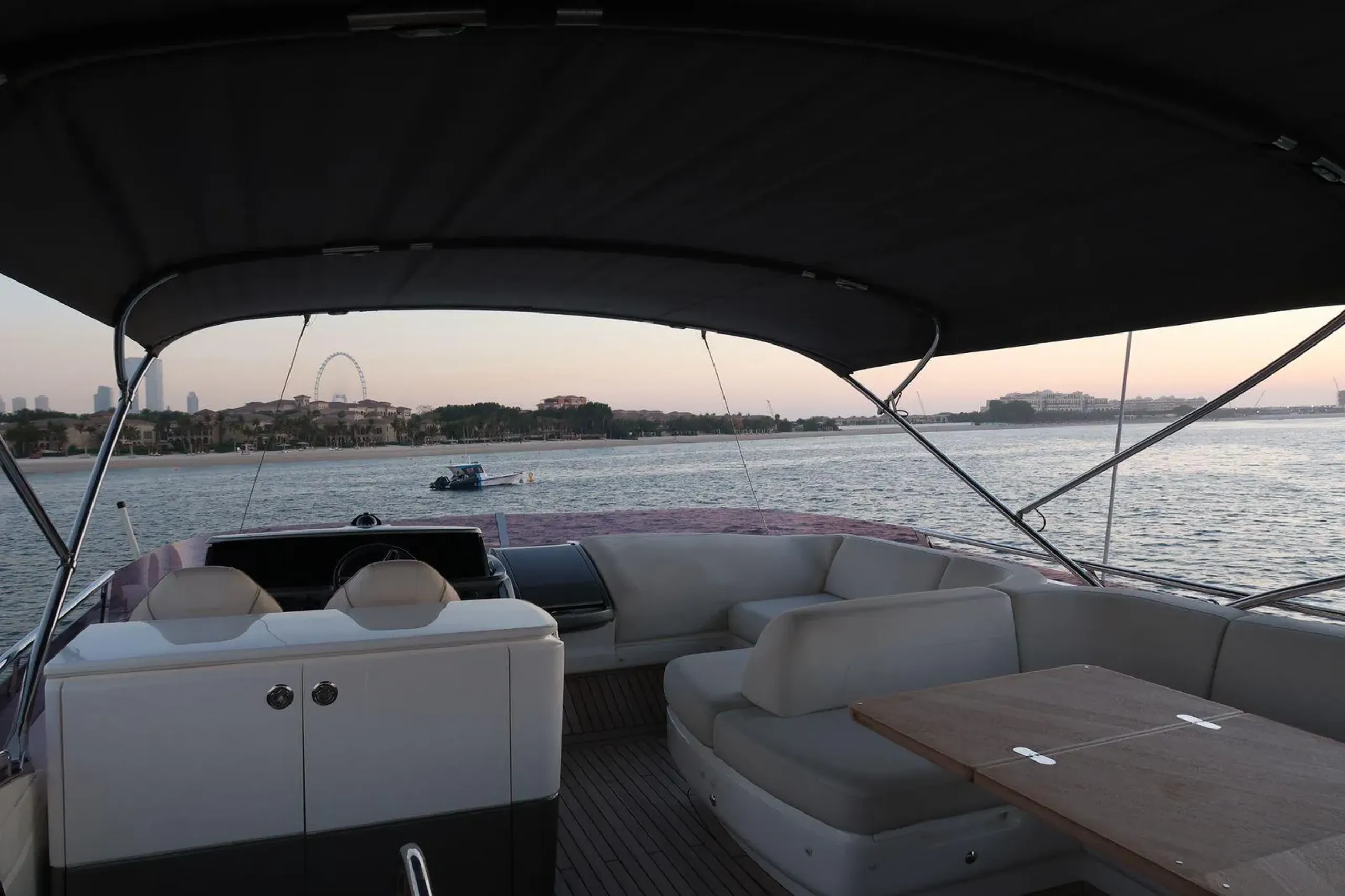 Princess Yachts 18m - Photograph 6