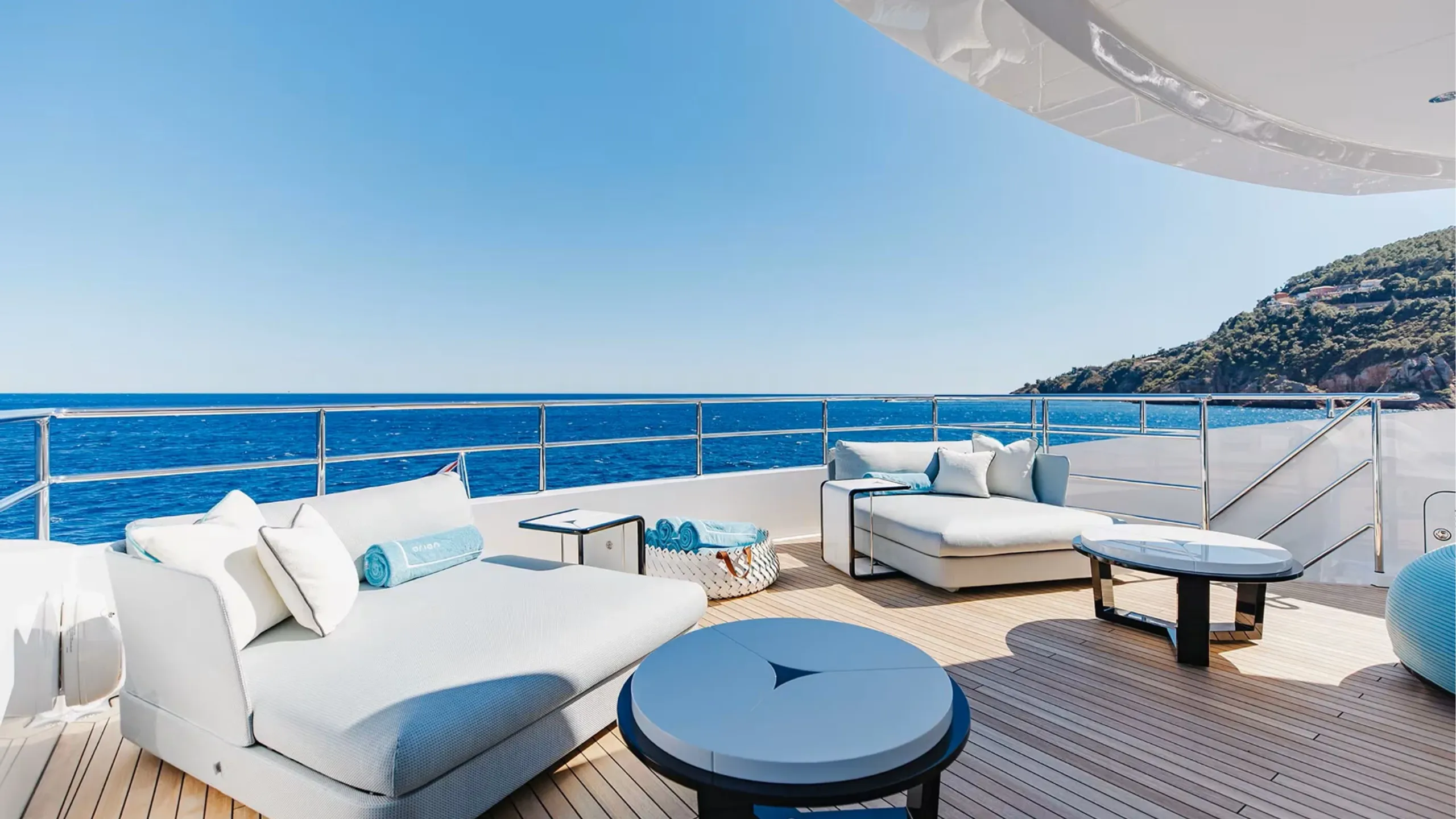 Heesen 49.8m (photograph 5)