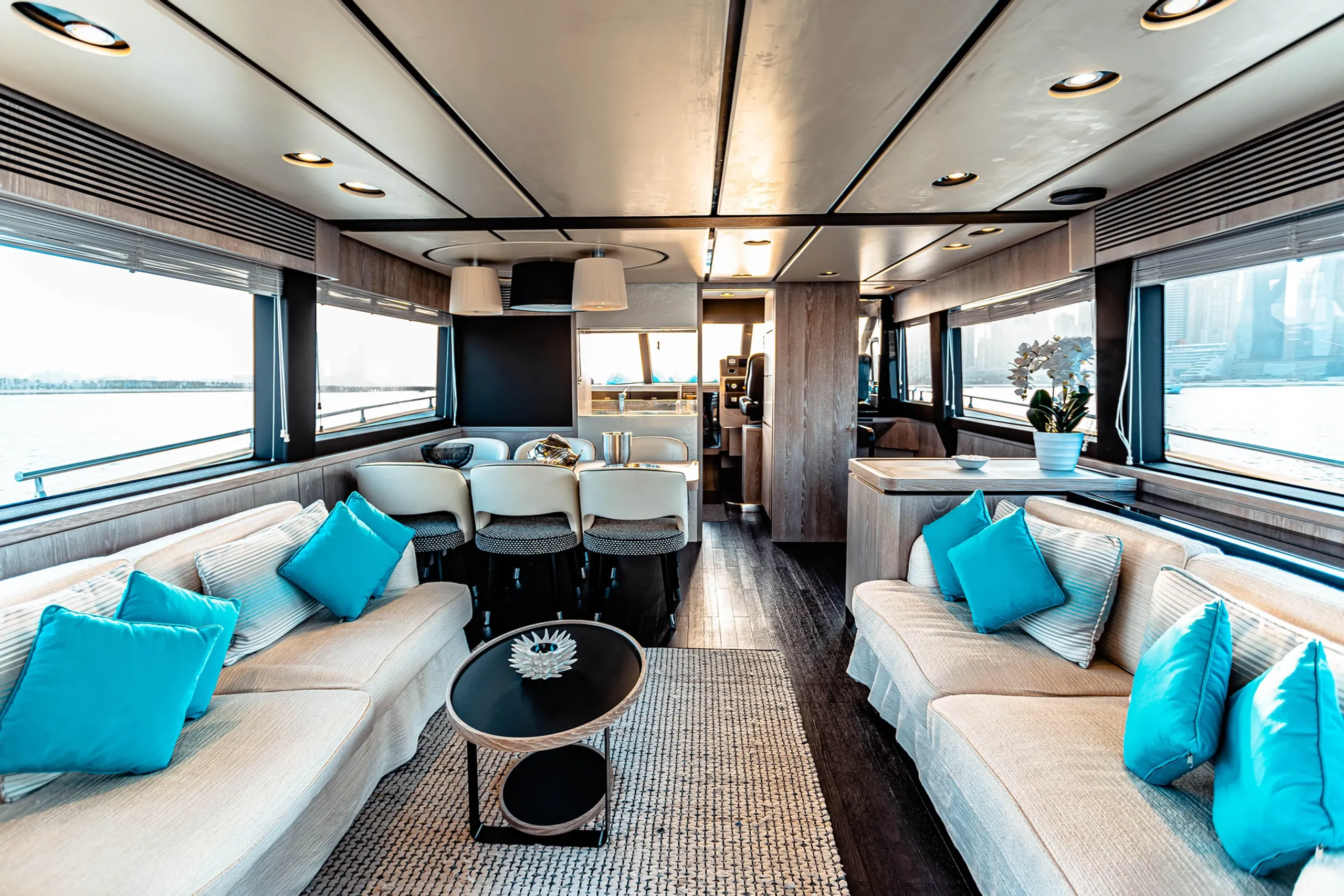 Azimut 20m - Photograph 8