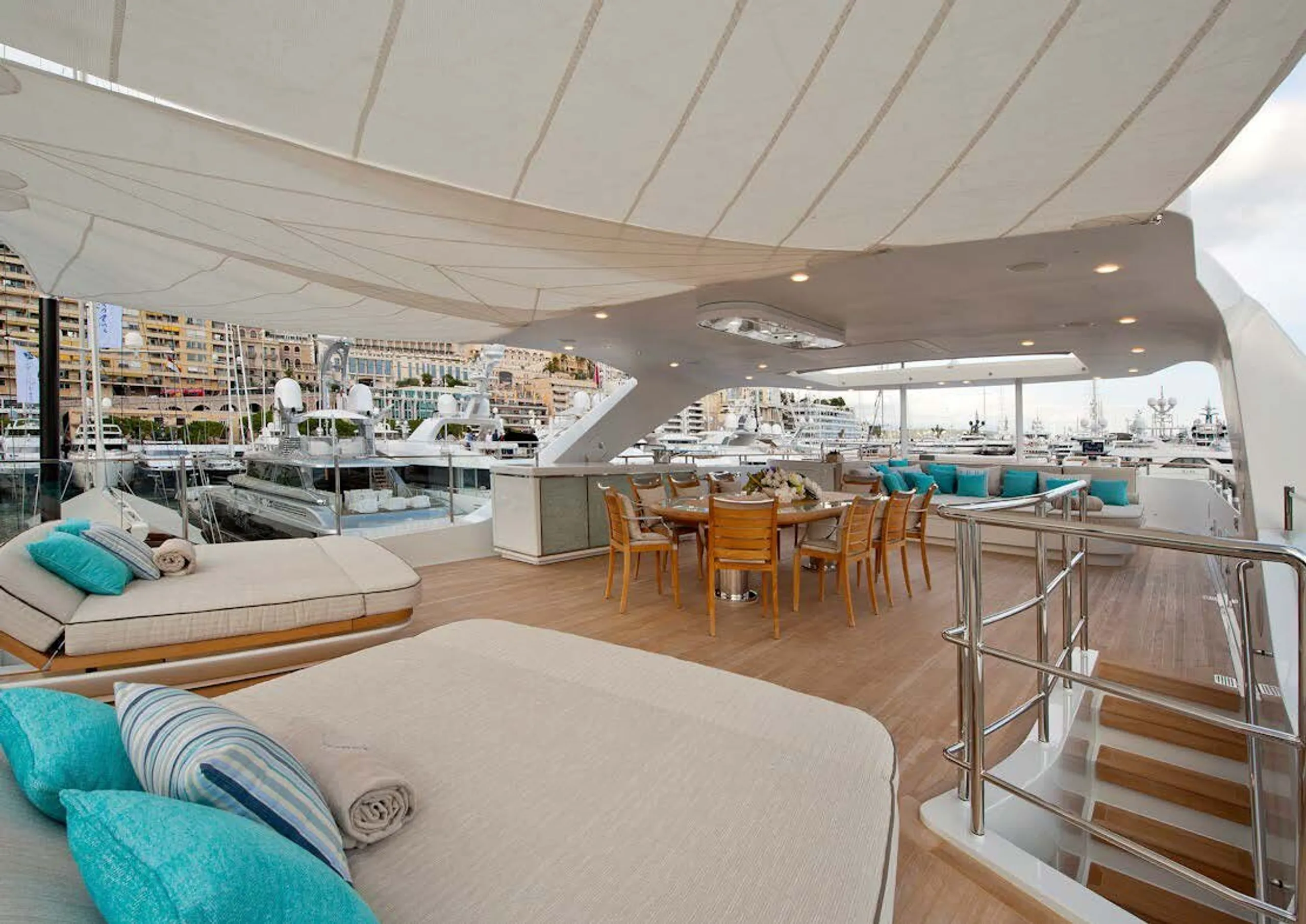 Sanlorenzo 46m (photograph 2)