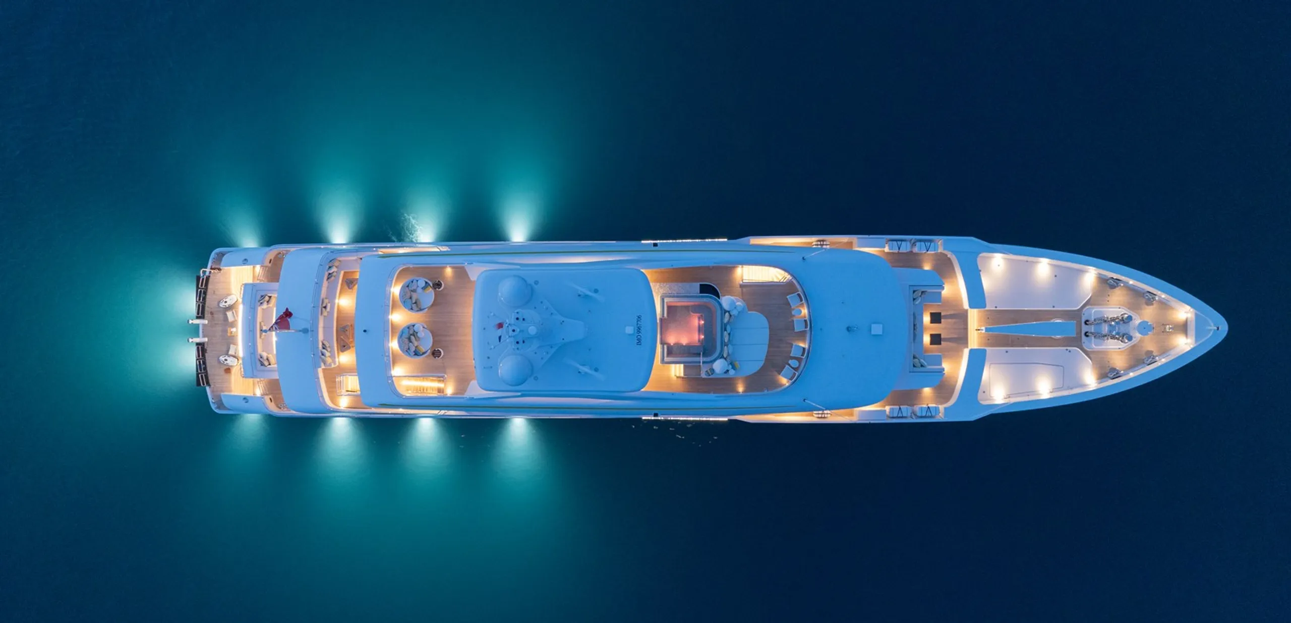 Heesen 55m - Photograph 2