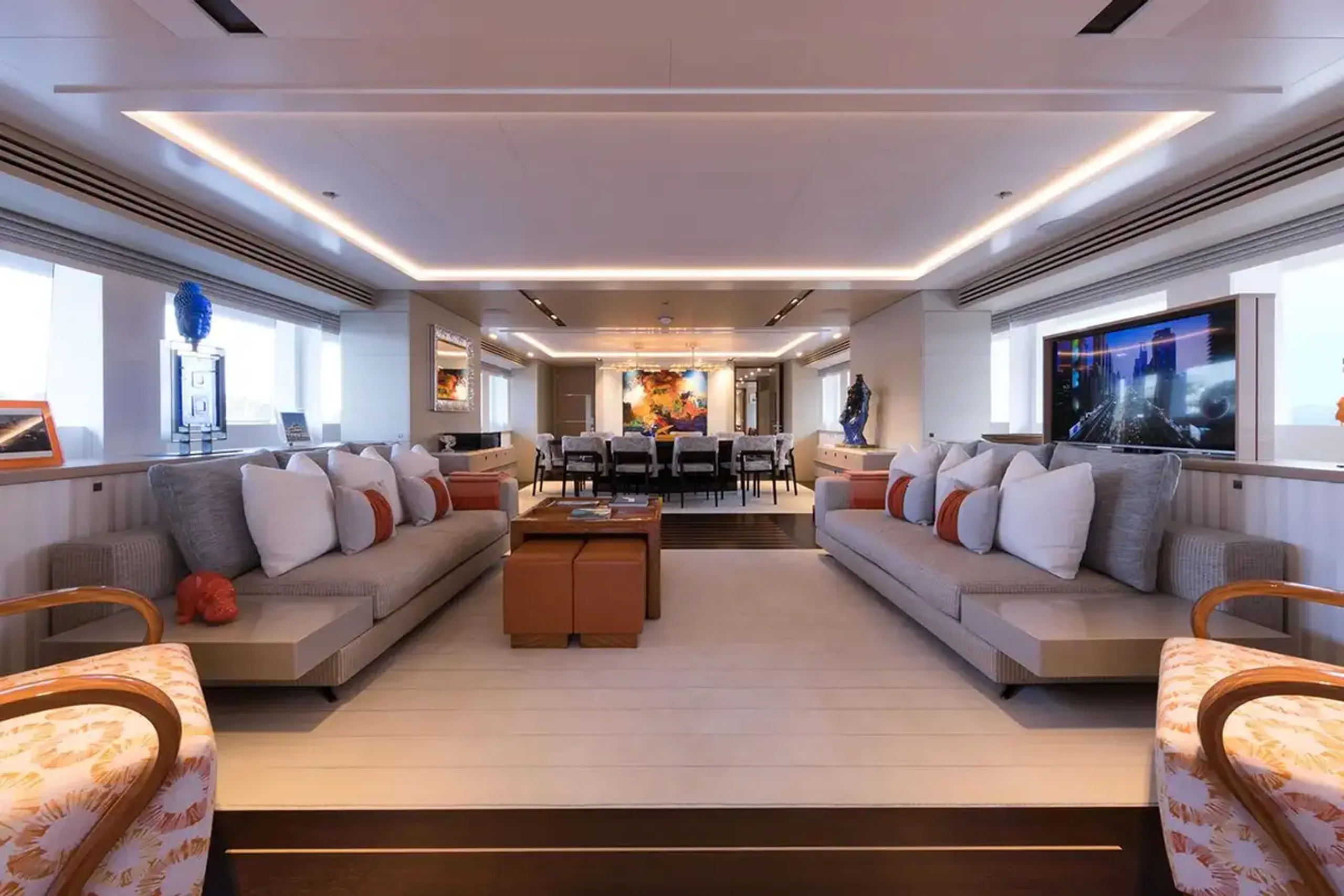 Heesen 47m - Photograph 3
