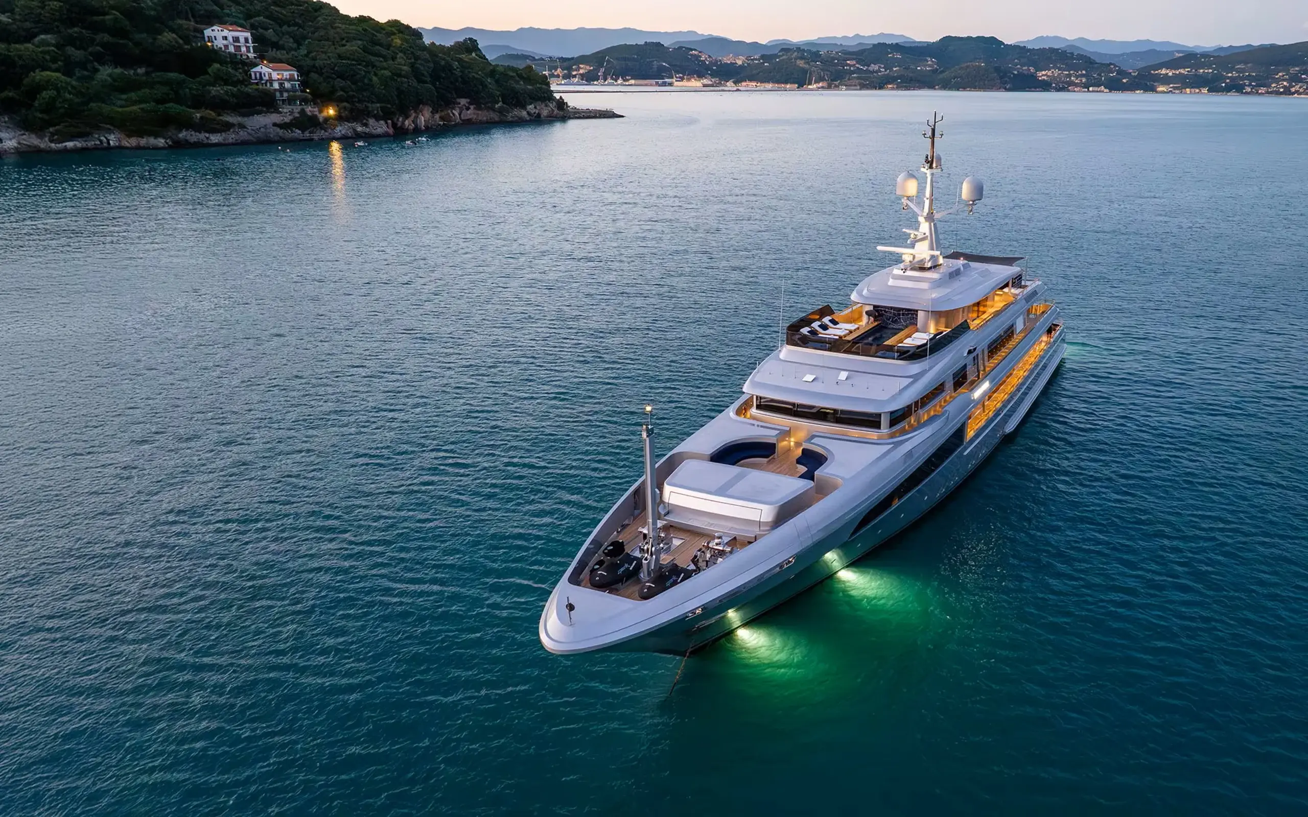 Codecasa 65-metre at anchor
