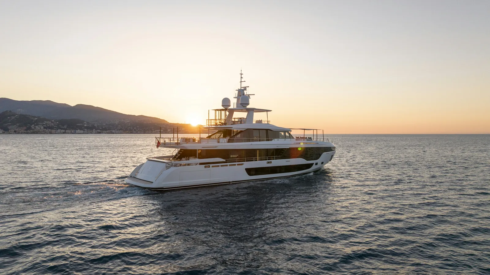 Azimut 36 metri