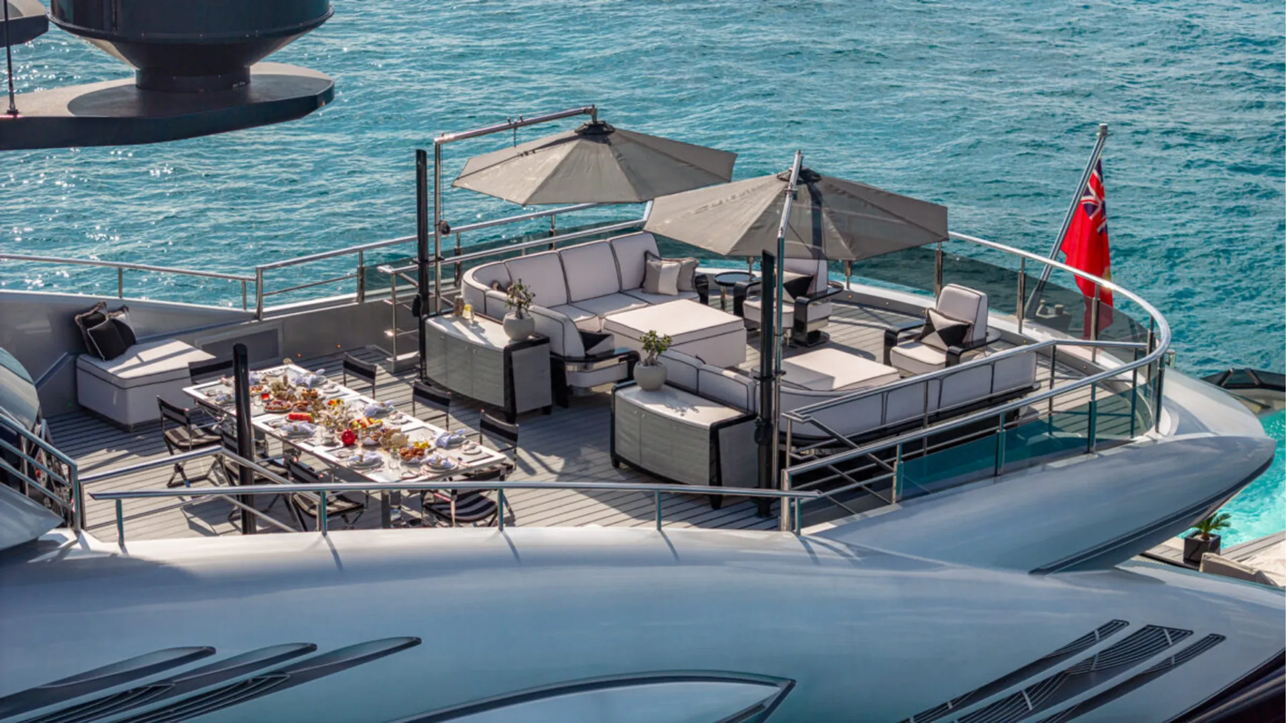 Isa Yachts 66.4m (photograph 9)