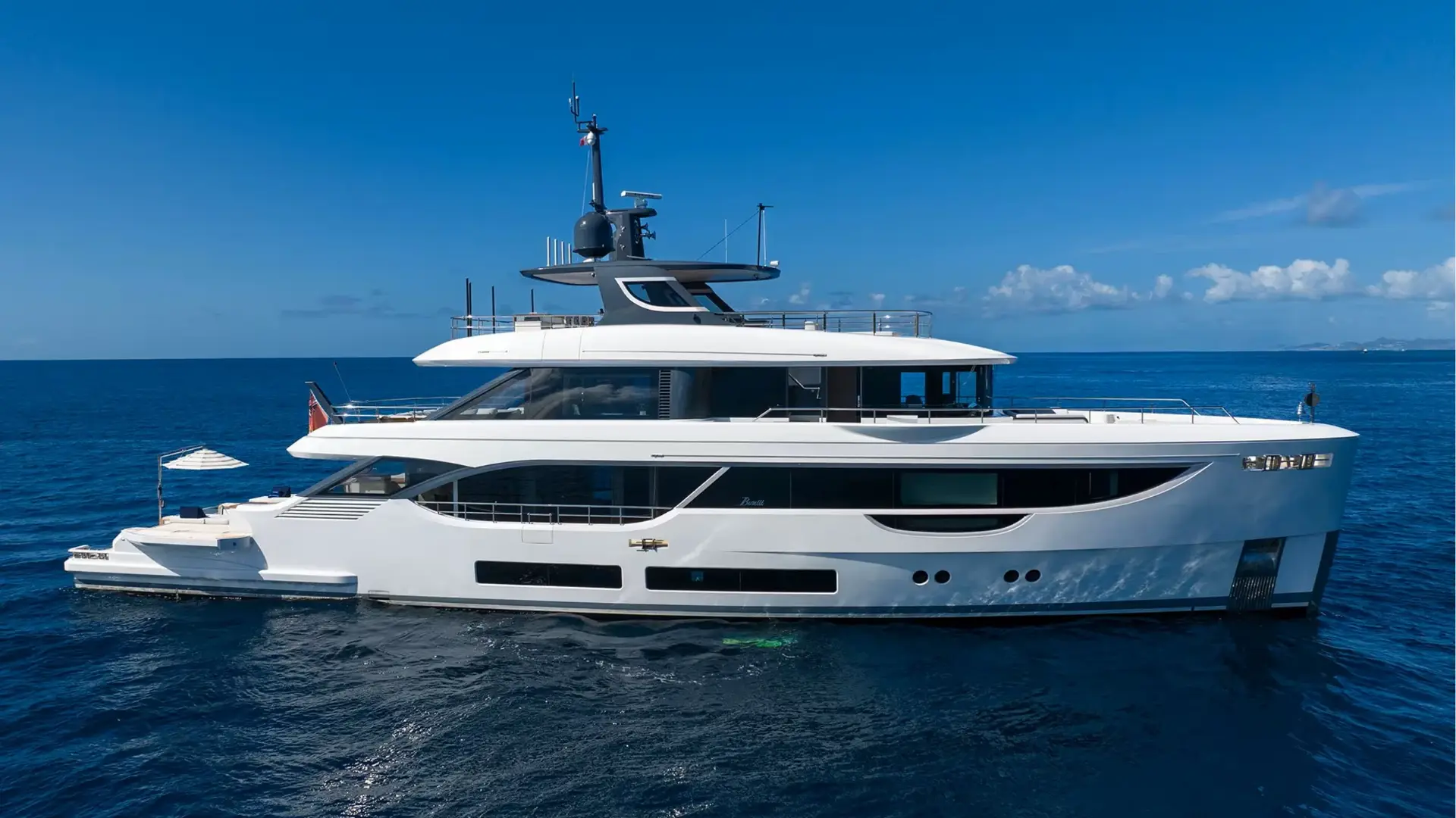 Benetti 34-metre at anchor