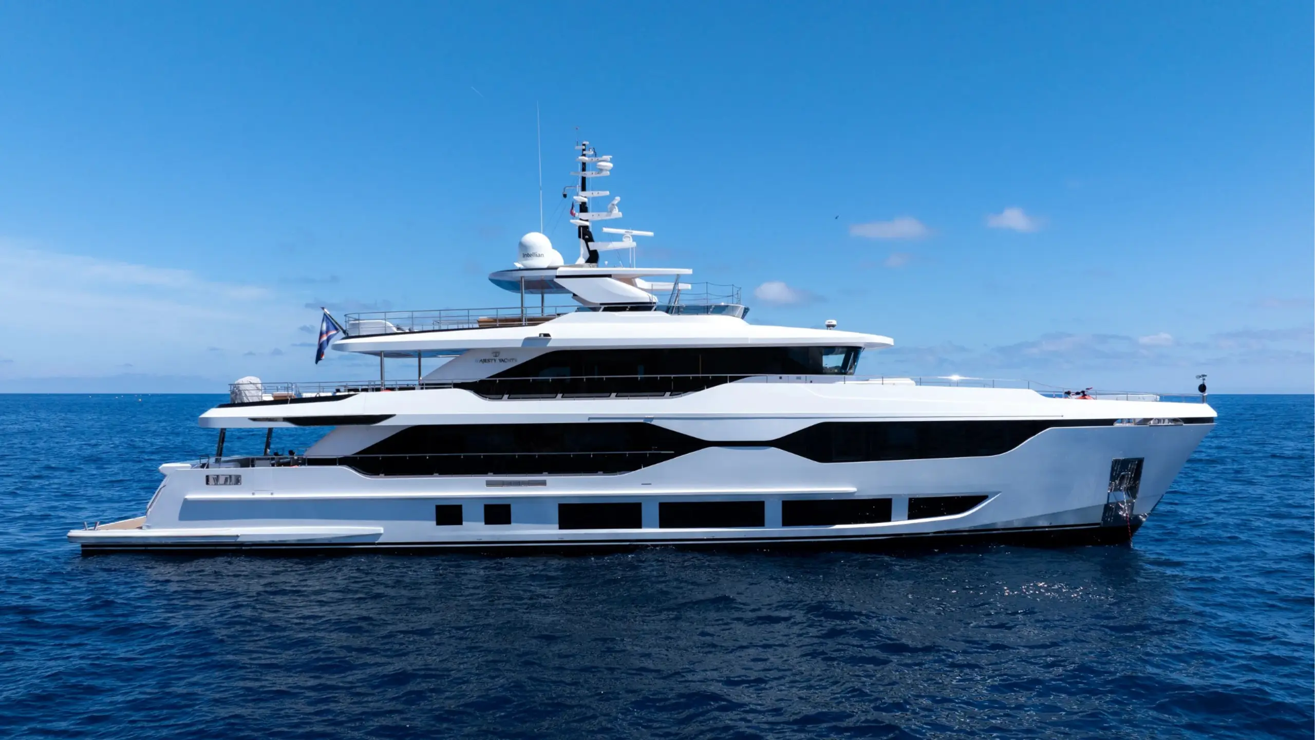 Gulf Craft 37-metre at anchor