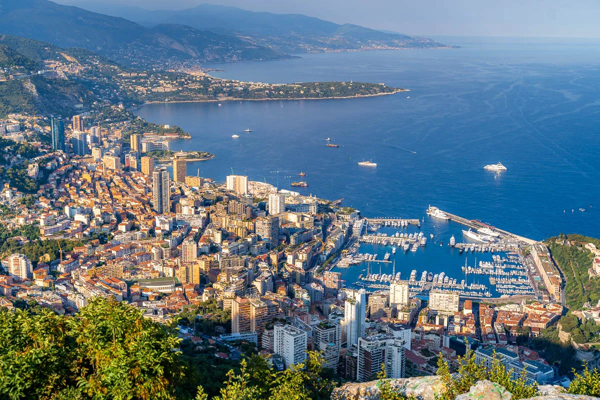Monaco. Yacht charter