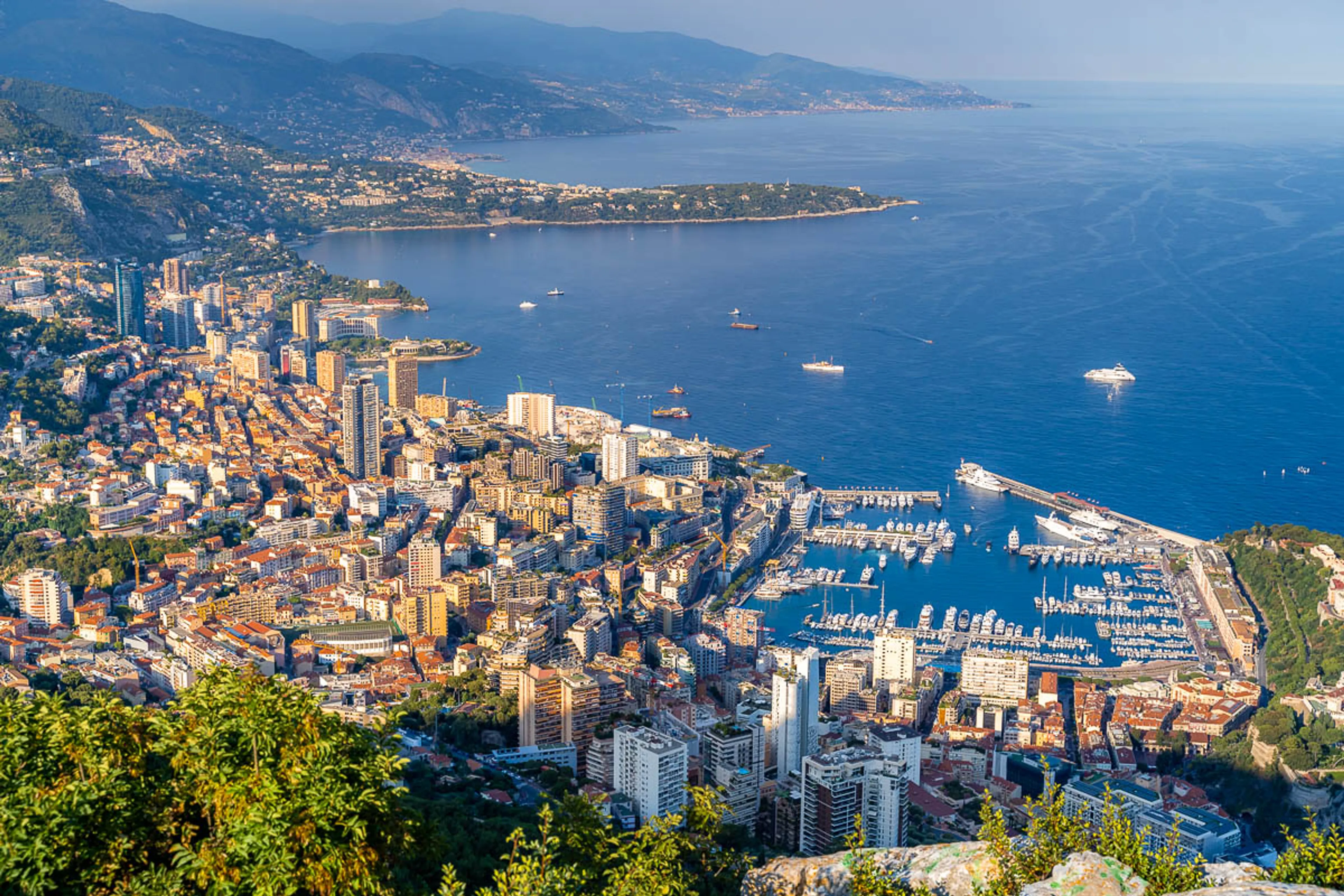 Monaco. Yacht charter