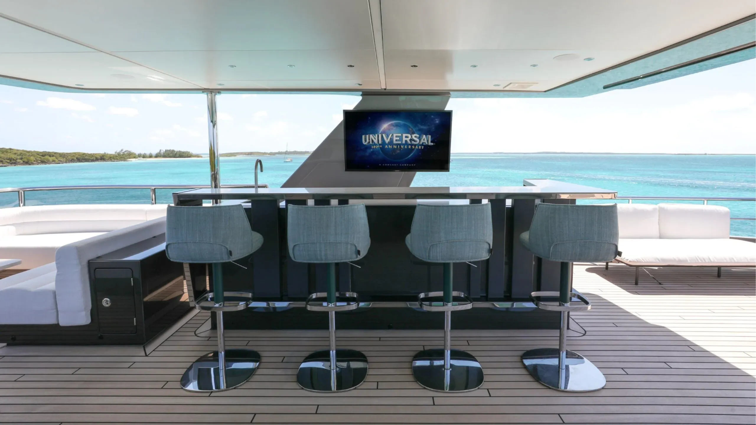 Ocean Alexander 34.57m (photograph 4)