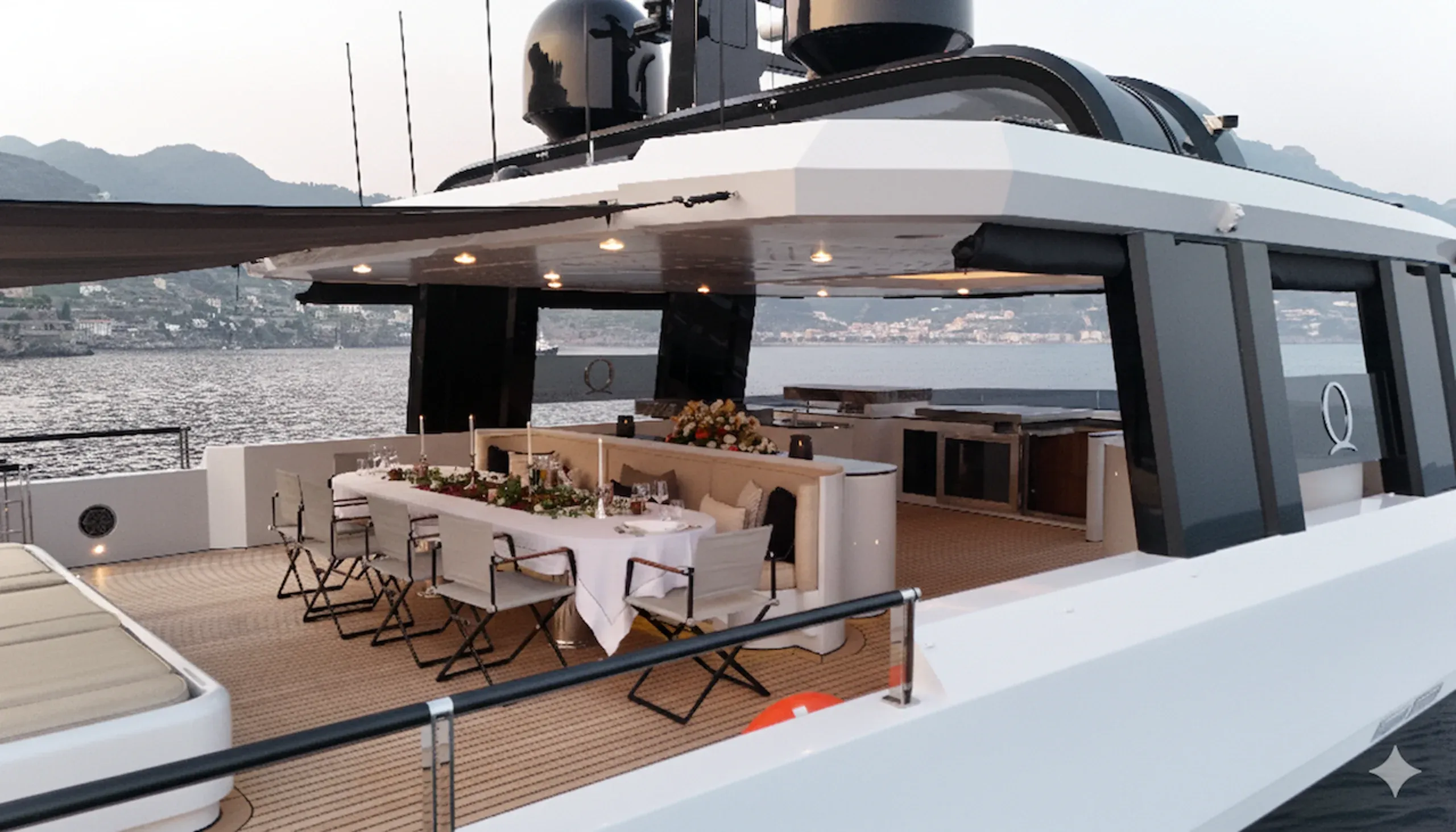Mengi Yay Yachts 45.77m (photograph 2)