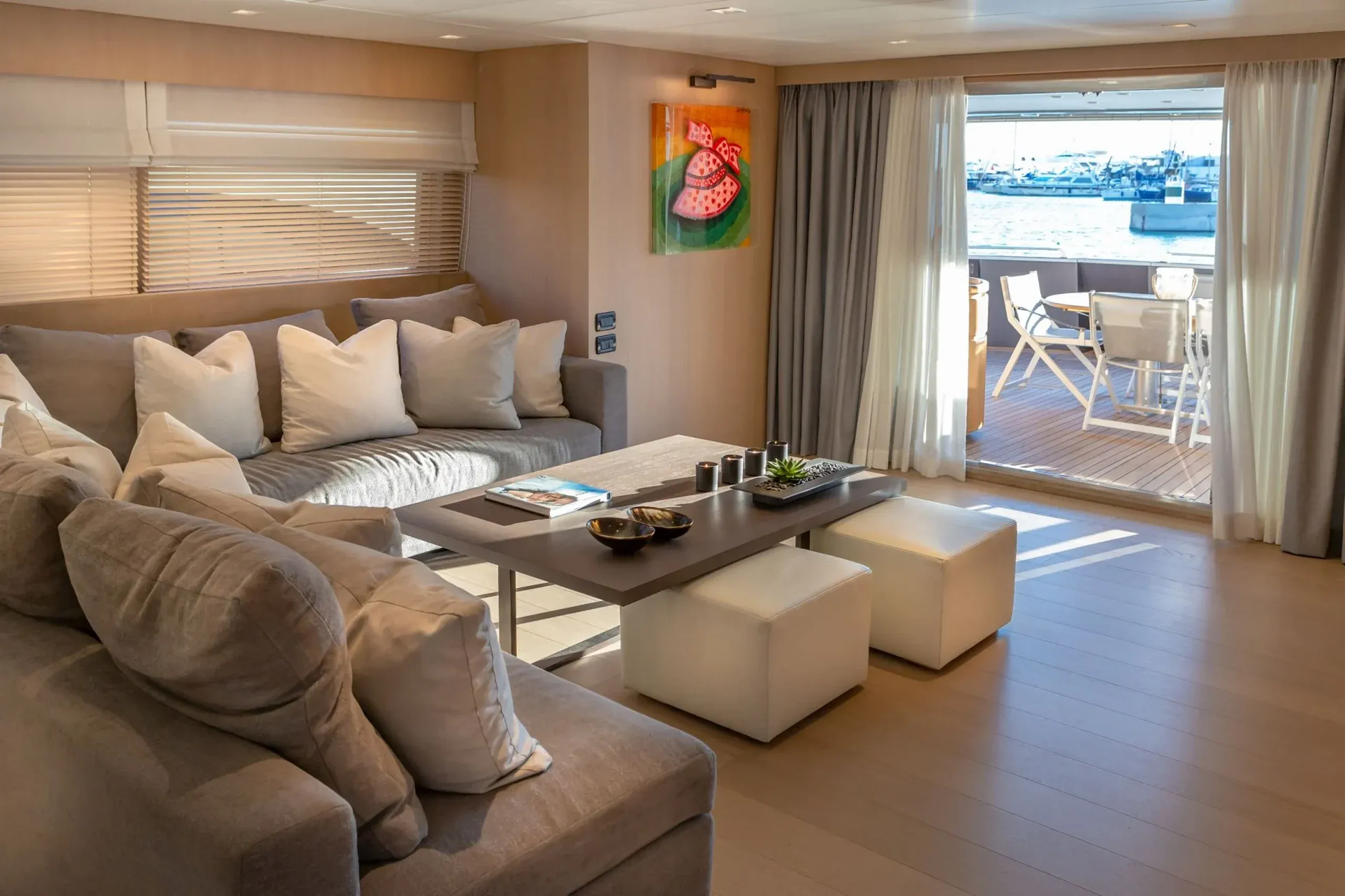 Admiral Yachts 30.8m (photograph 8)