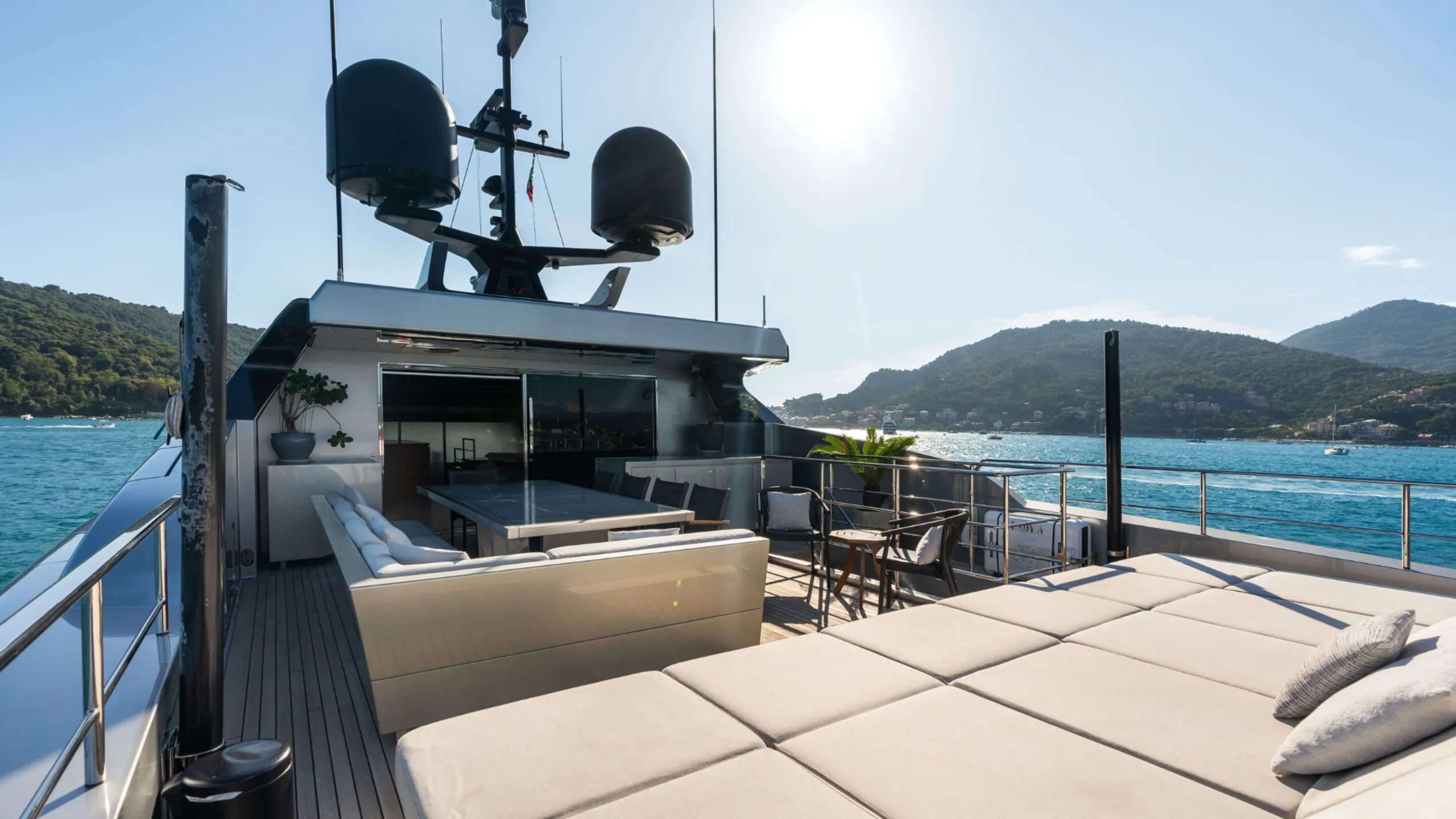 Sanlorenzo 40m - Photograph 2