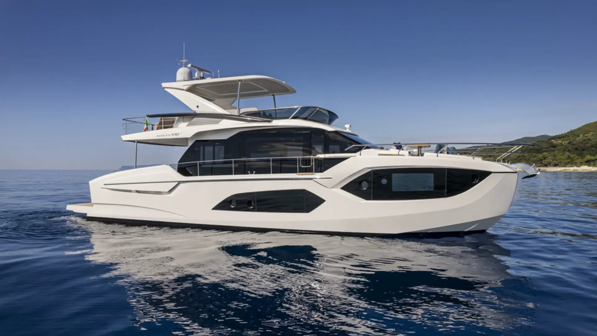 The Absolute 19 m cruising the Mediterranean