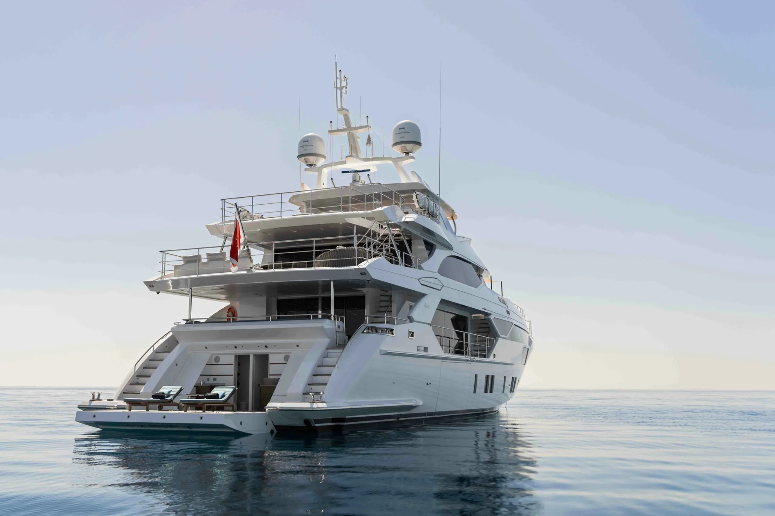Benetti 38m - Photograph 3