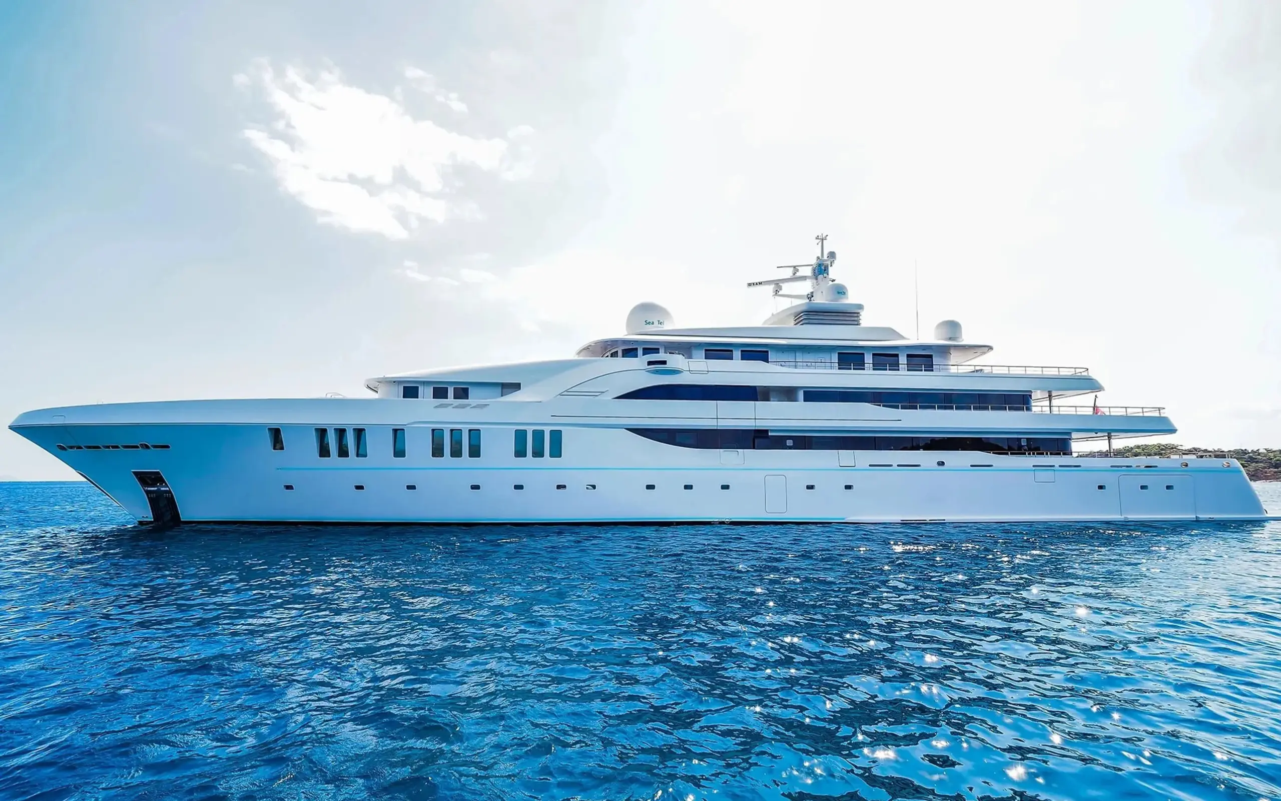 Yachtley 80-metre at anchor