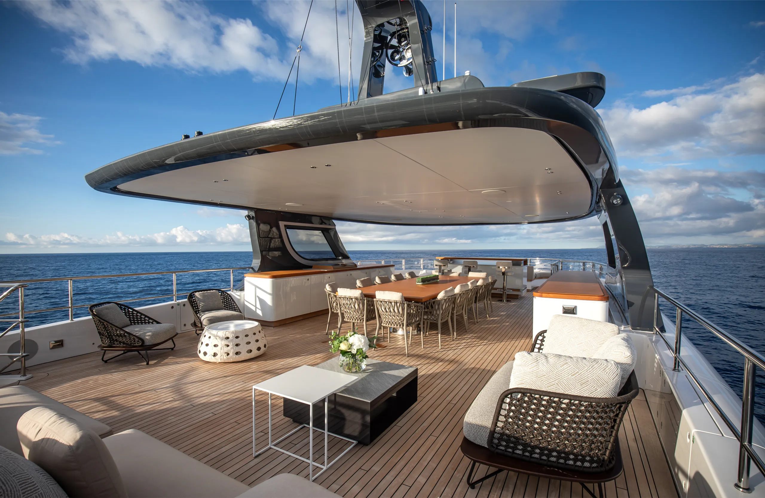 Benetti 41m - Photograph 1