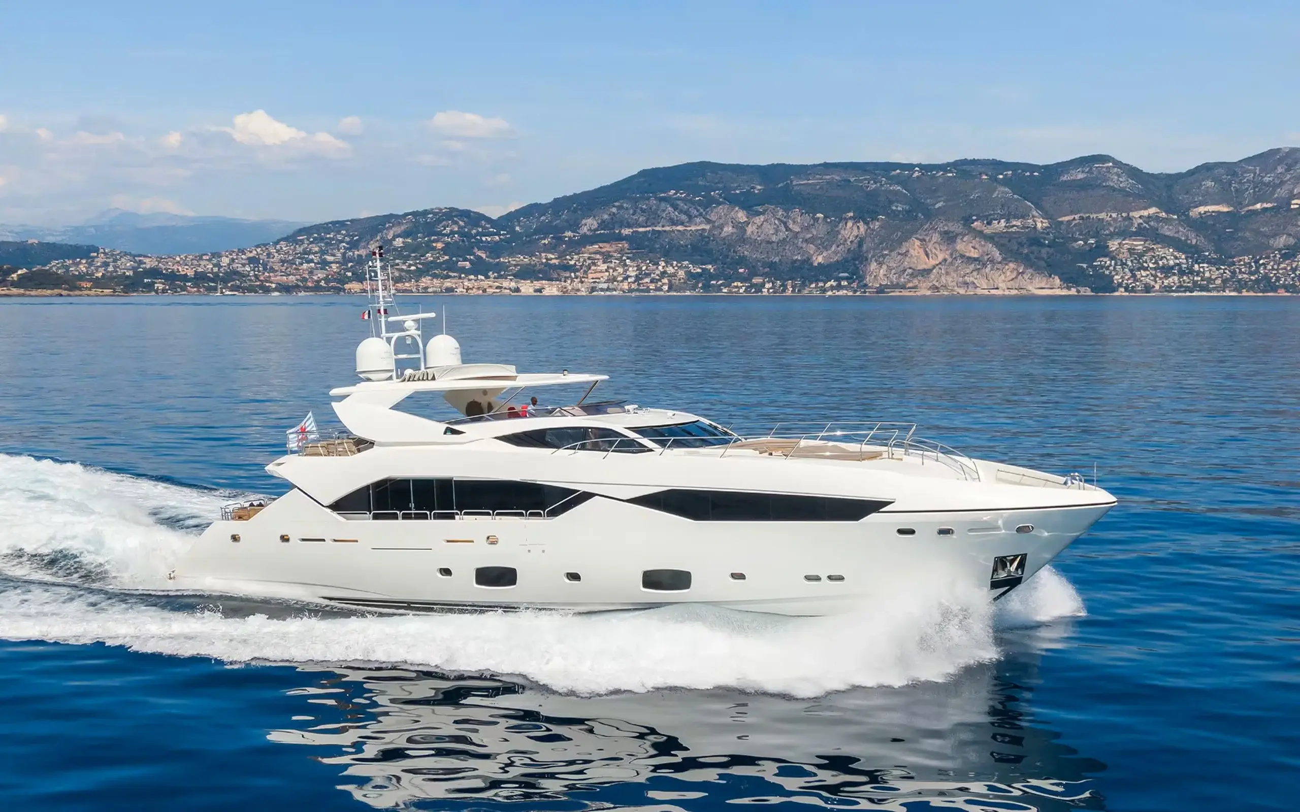 Sunseeker 35-metre at anchor