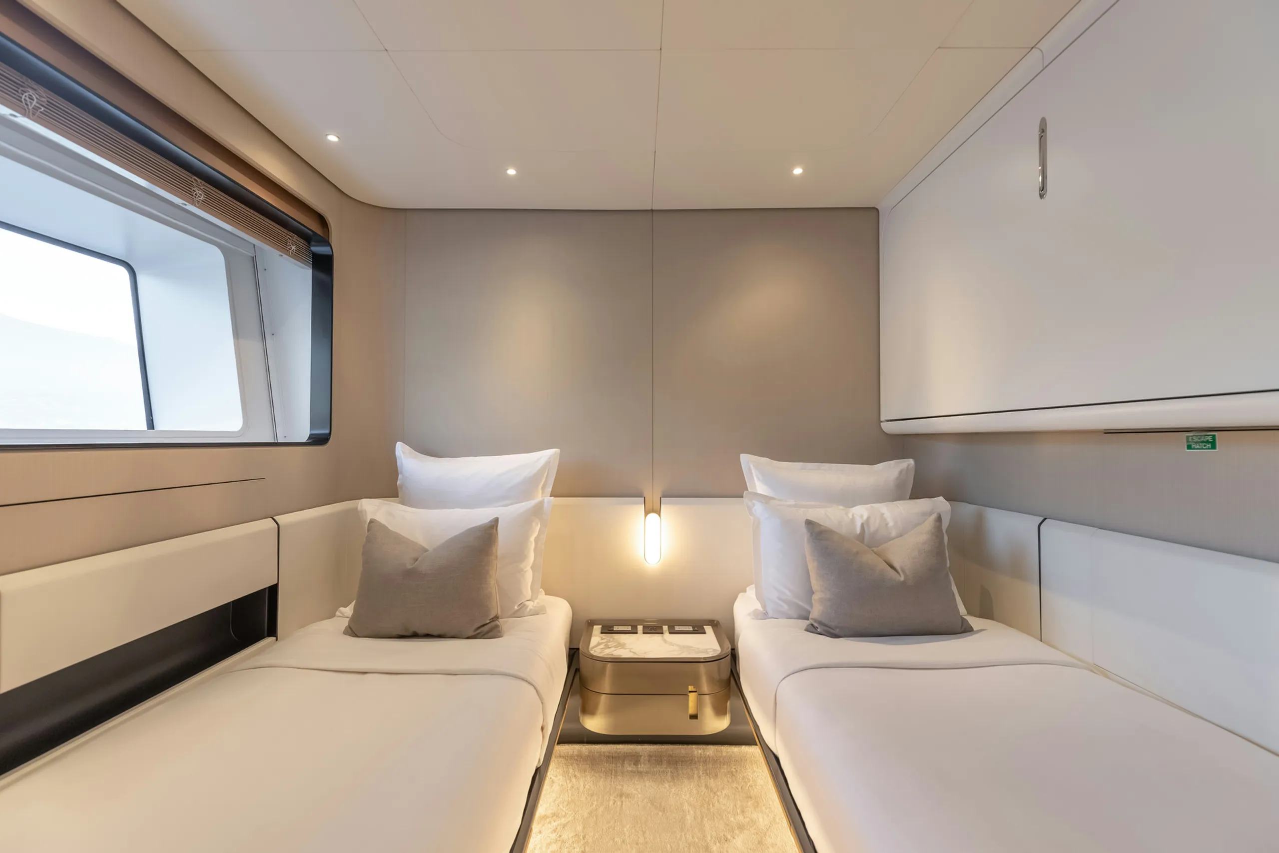 Azimut 36m - Photograph 9
