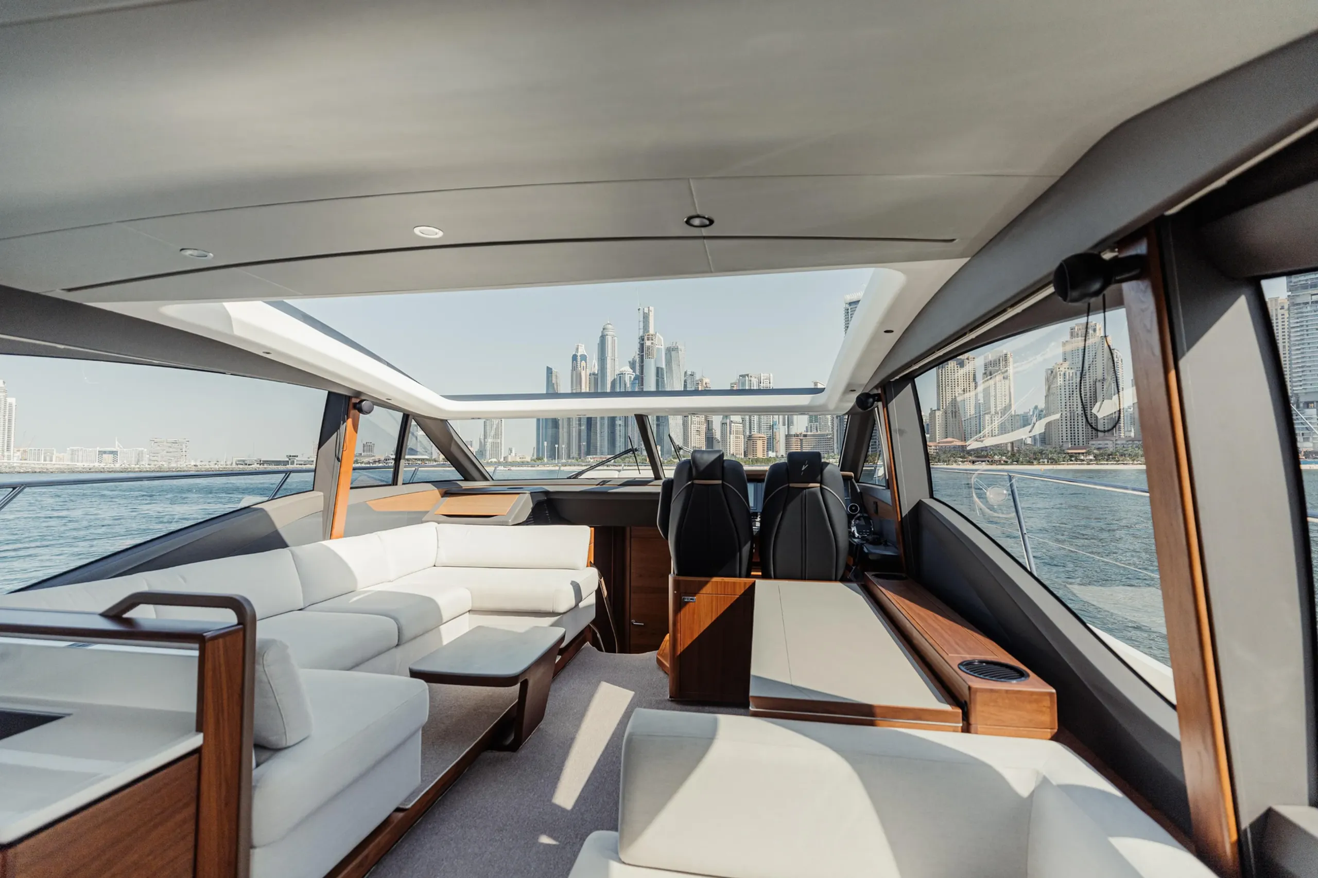 Princess Yachts 19m - Photograph 4