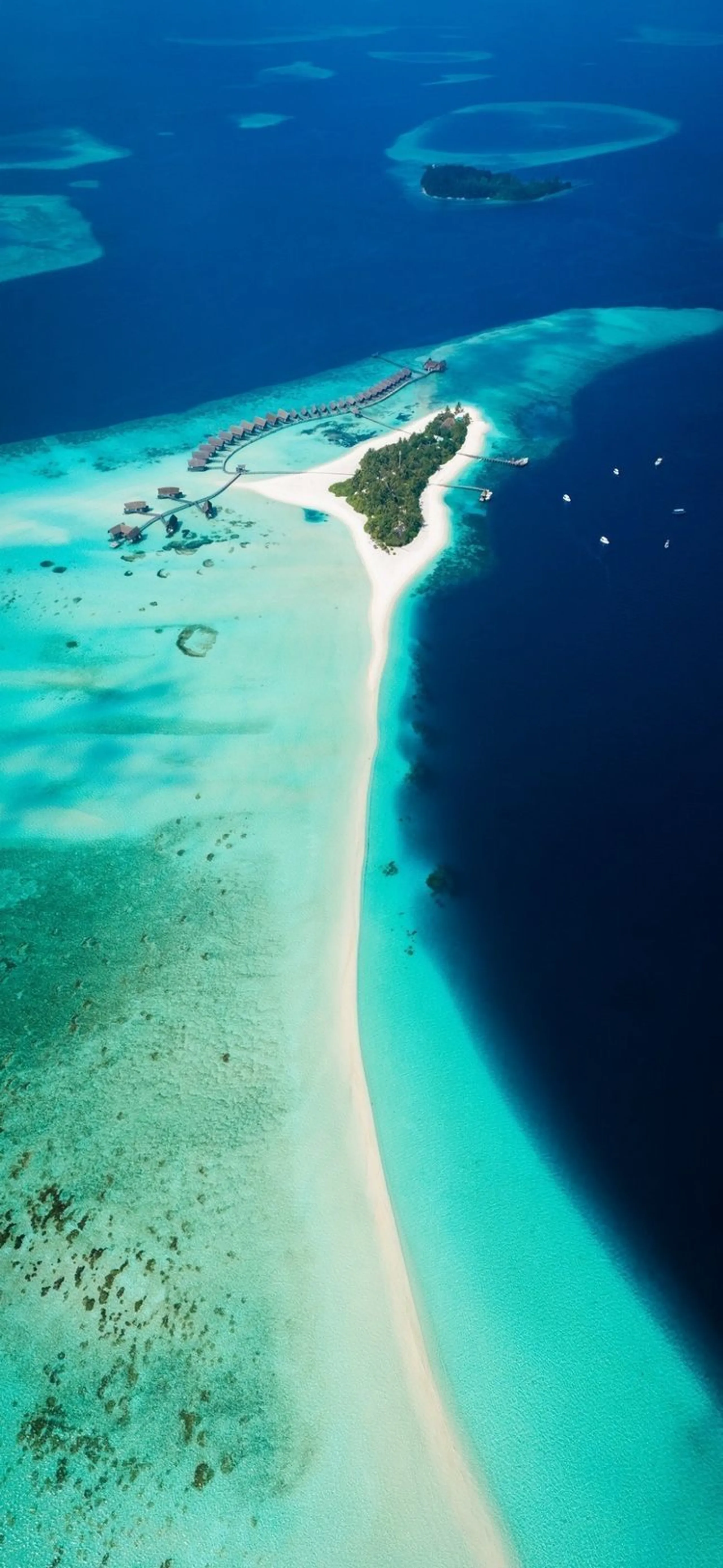 White sandbank surrounded by turquoise waters in the Indian Ocean