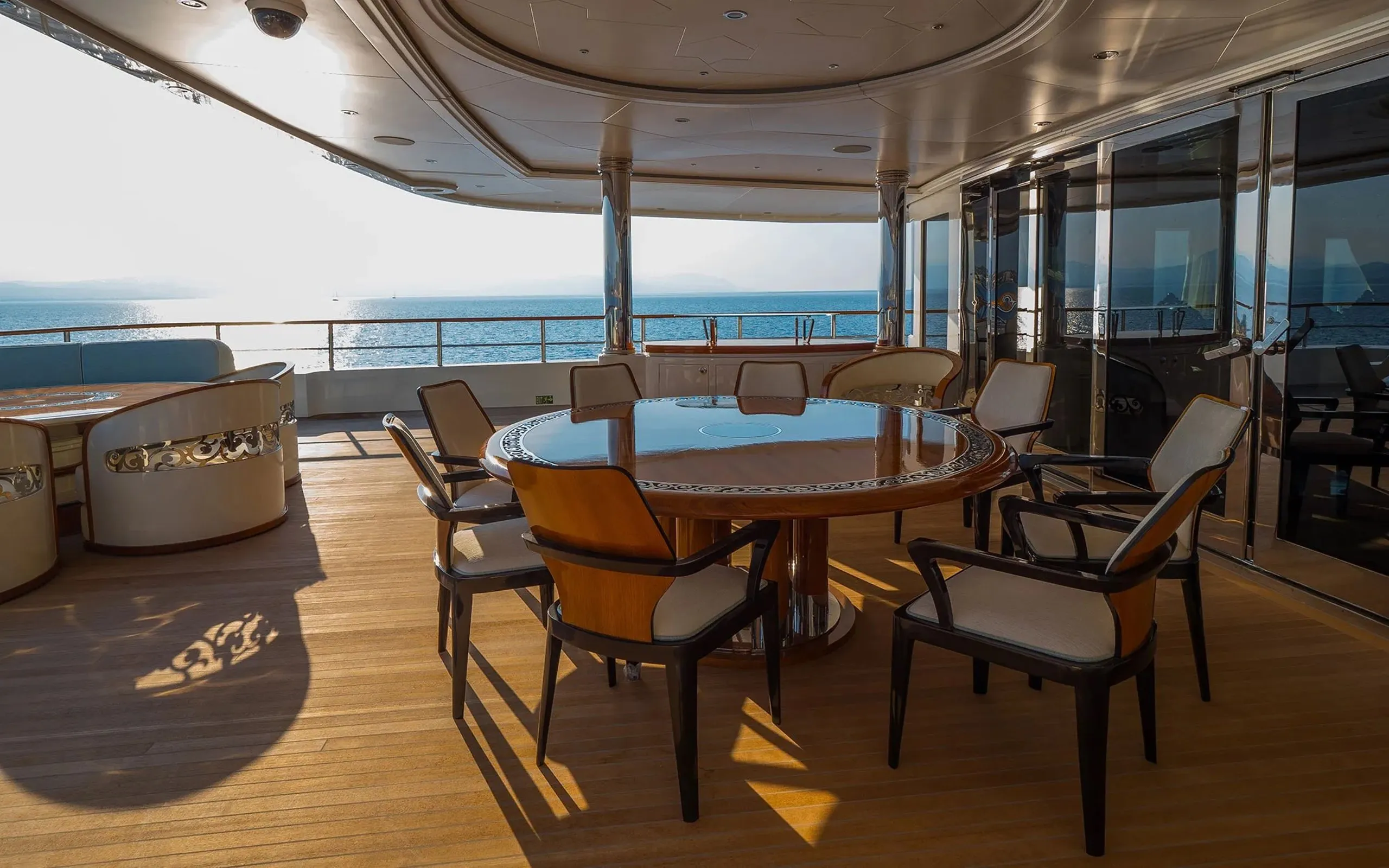Yachtley 80m (photograph 4)