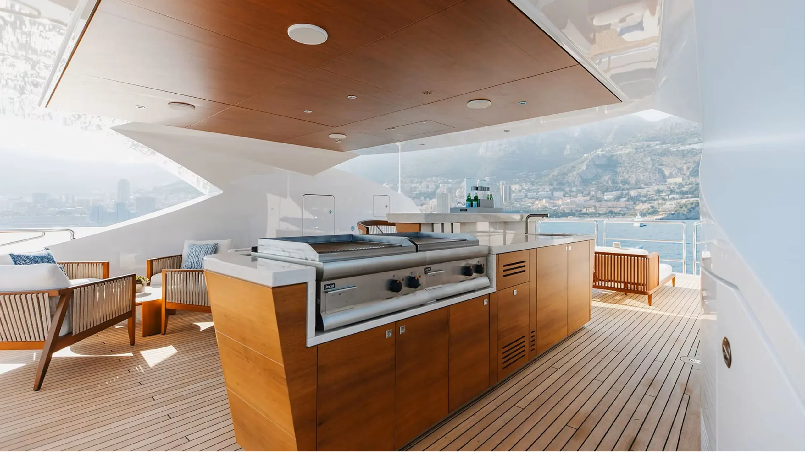 Benetti 70m (photograph 6)
