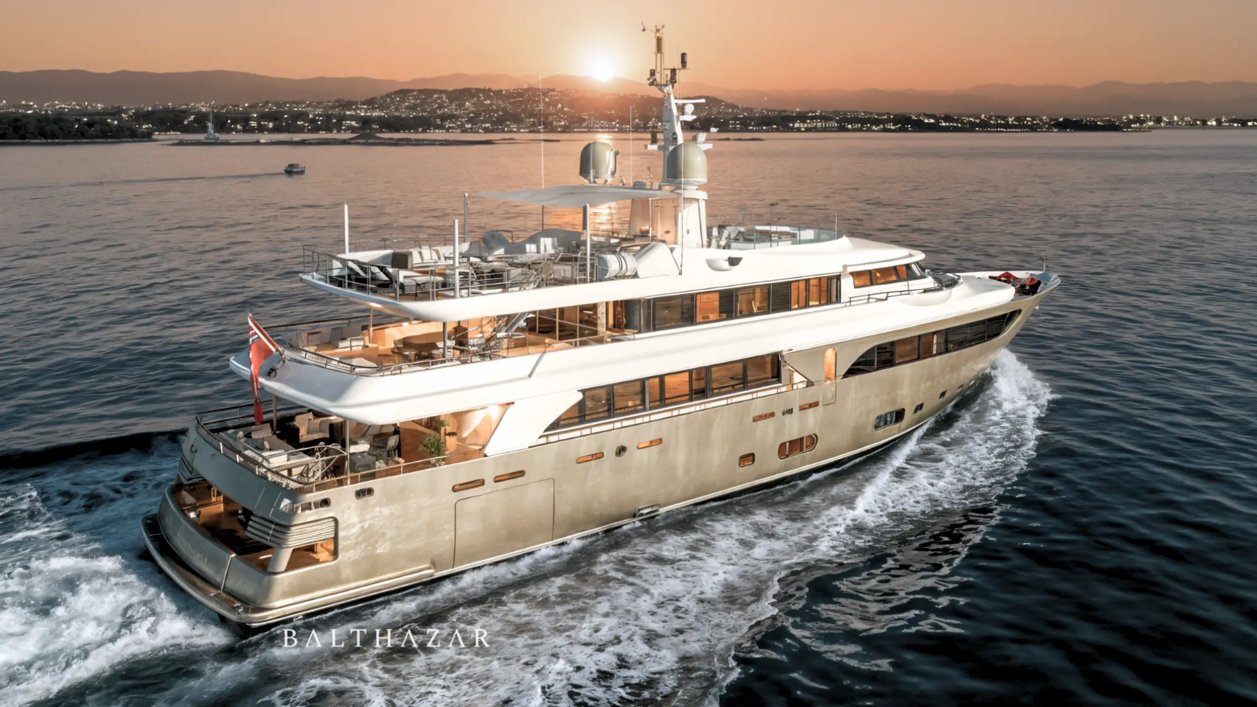 CRN 43-metre at anchor