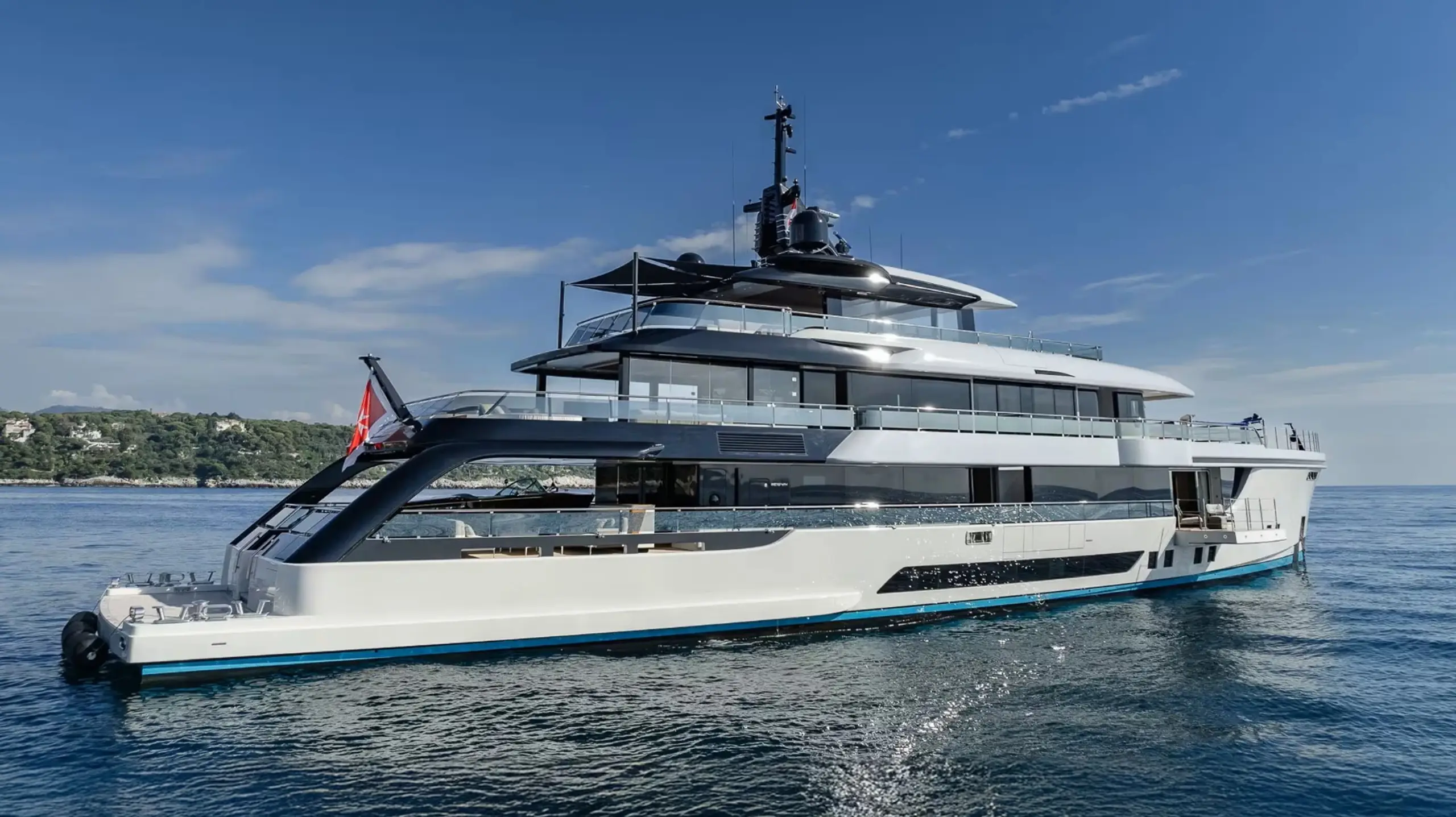 Mengi Yay 48-metre at anchor