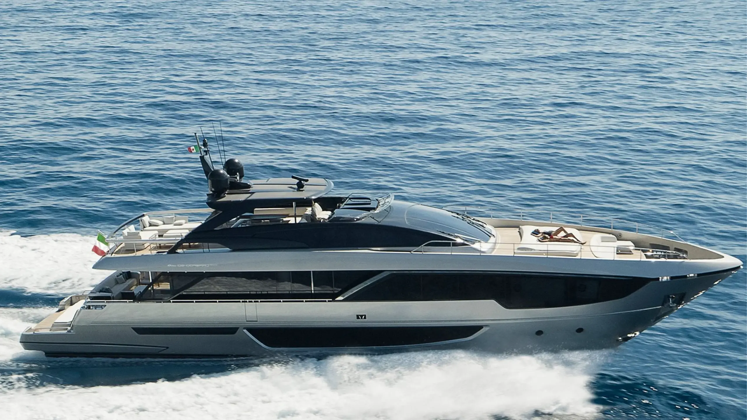 Riva 30-metre at anchor