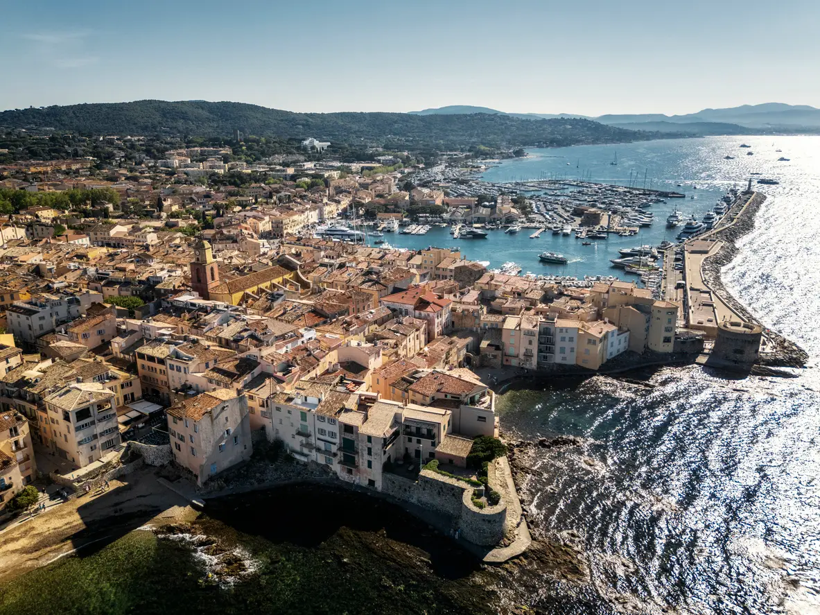 Saint-Tropez. Yacht charter
