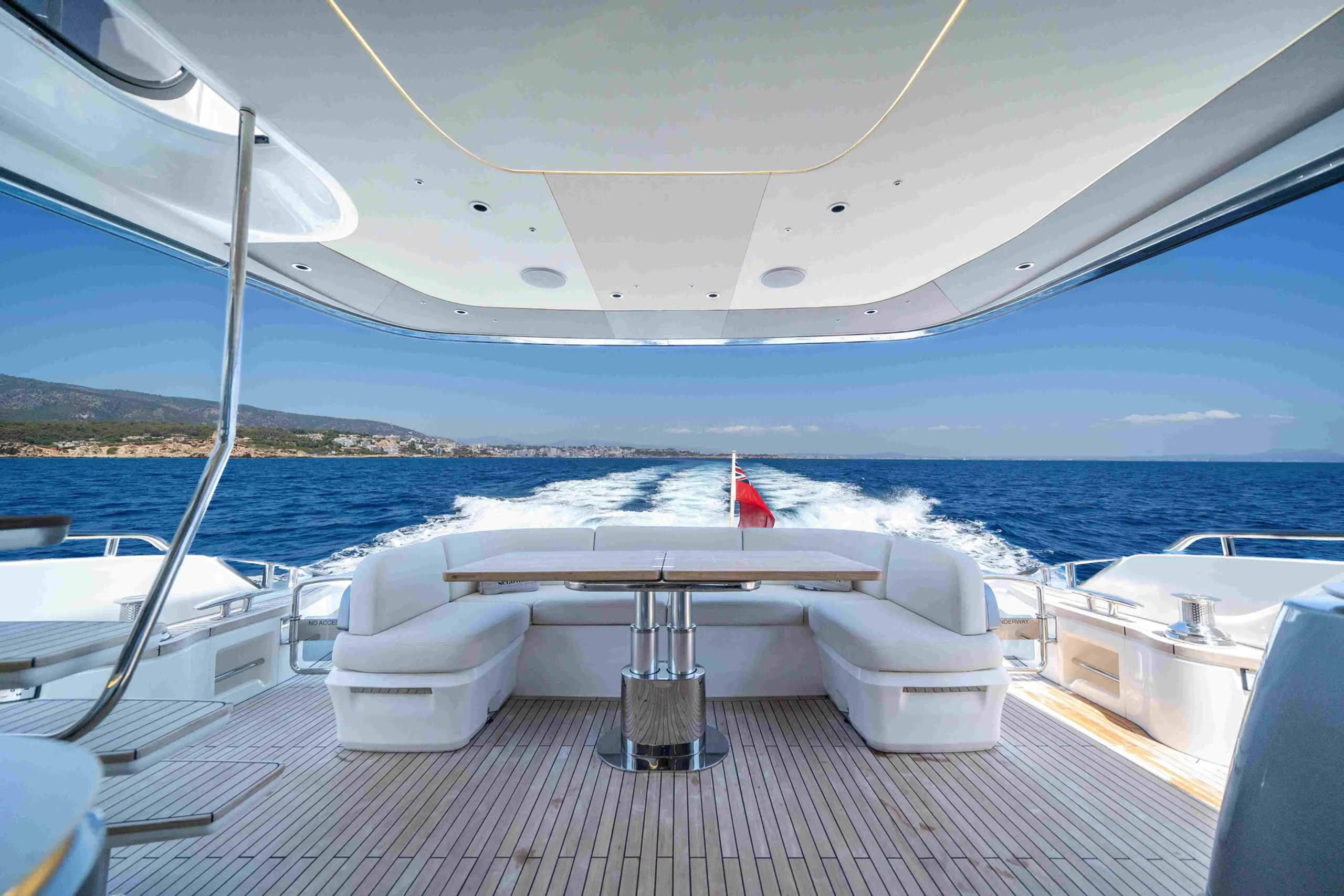 Princess Yachts 23m - Photograph 3
