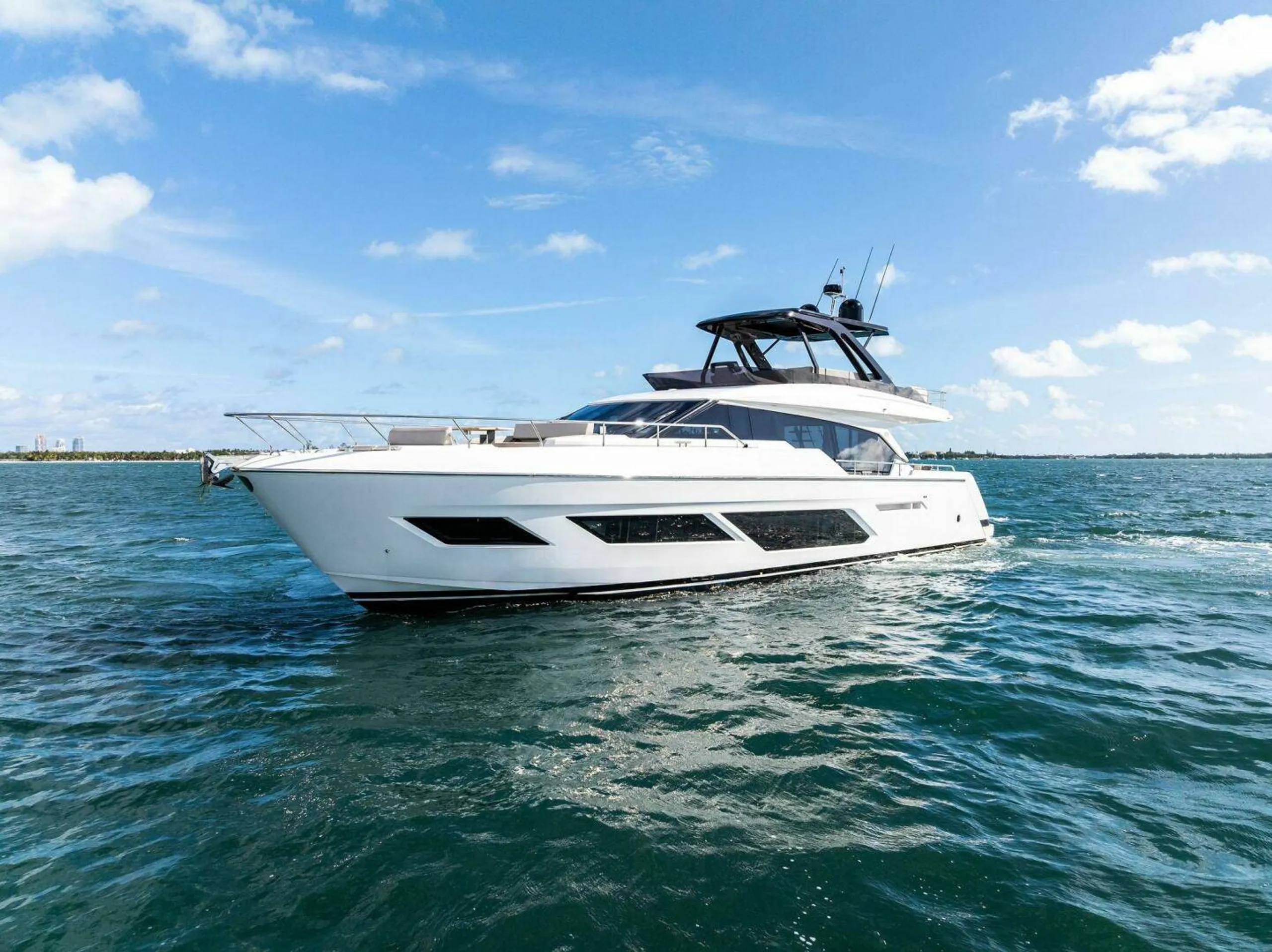 Ferretti 22m - Photograph 4