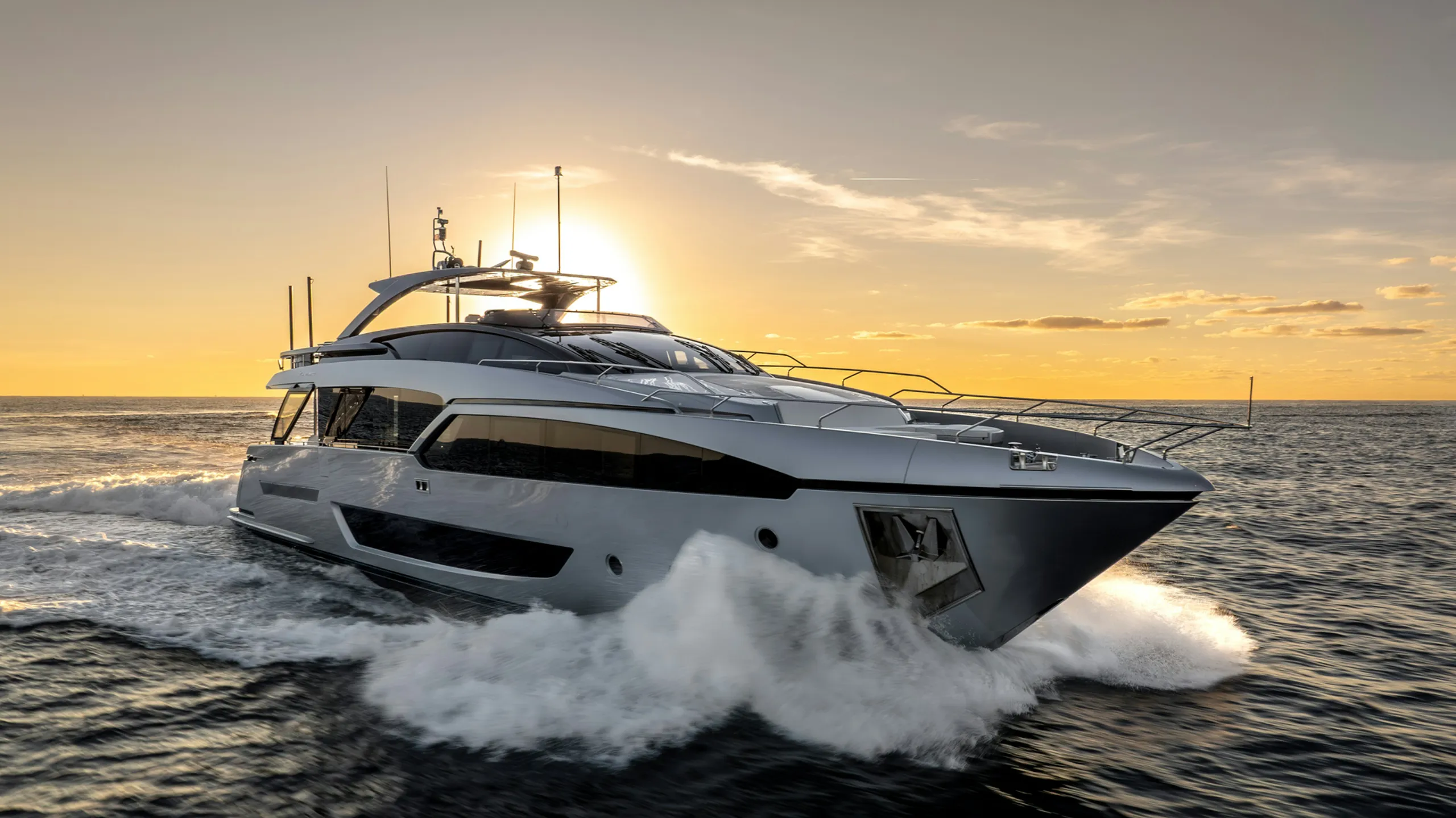 Riva 28m - Photograph 3