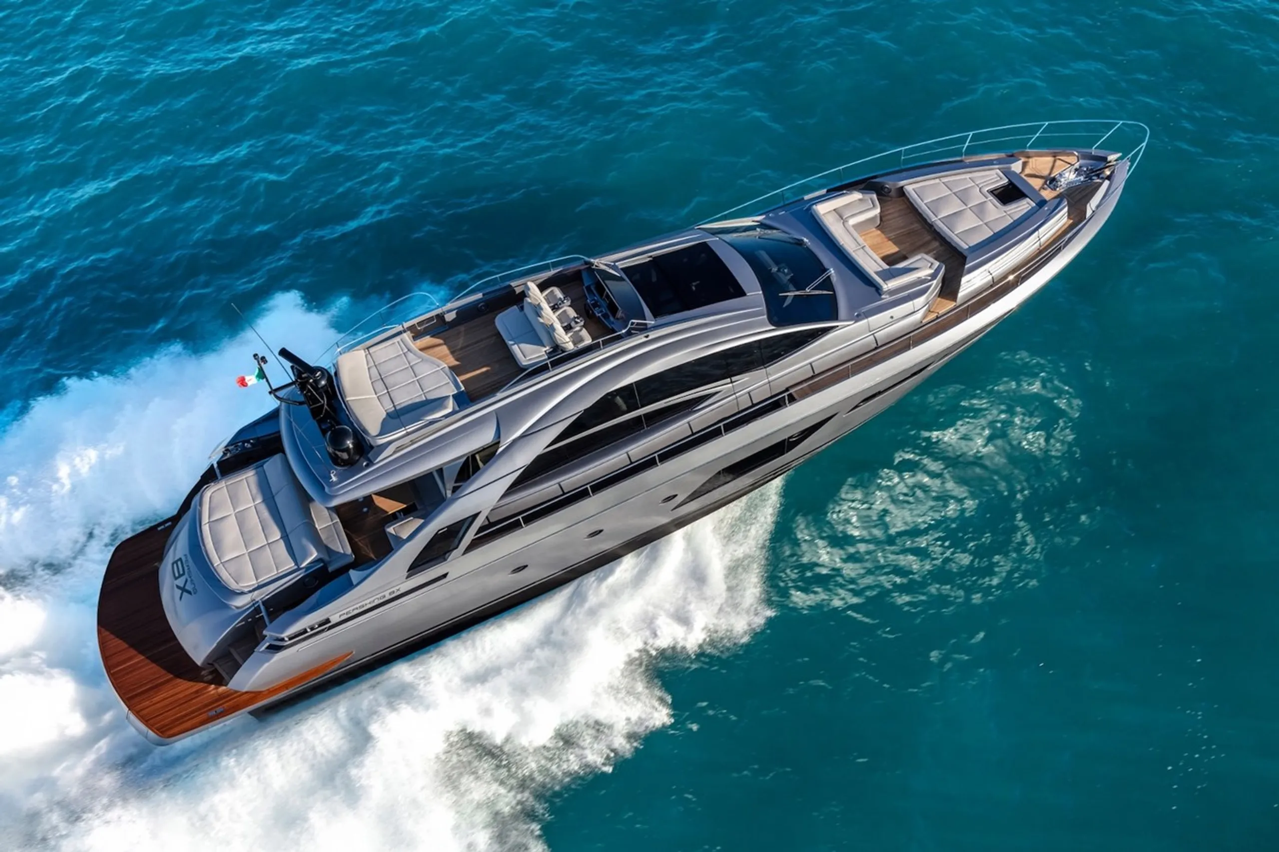 Pershing 26m - Photograph 1