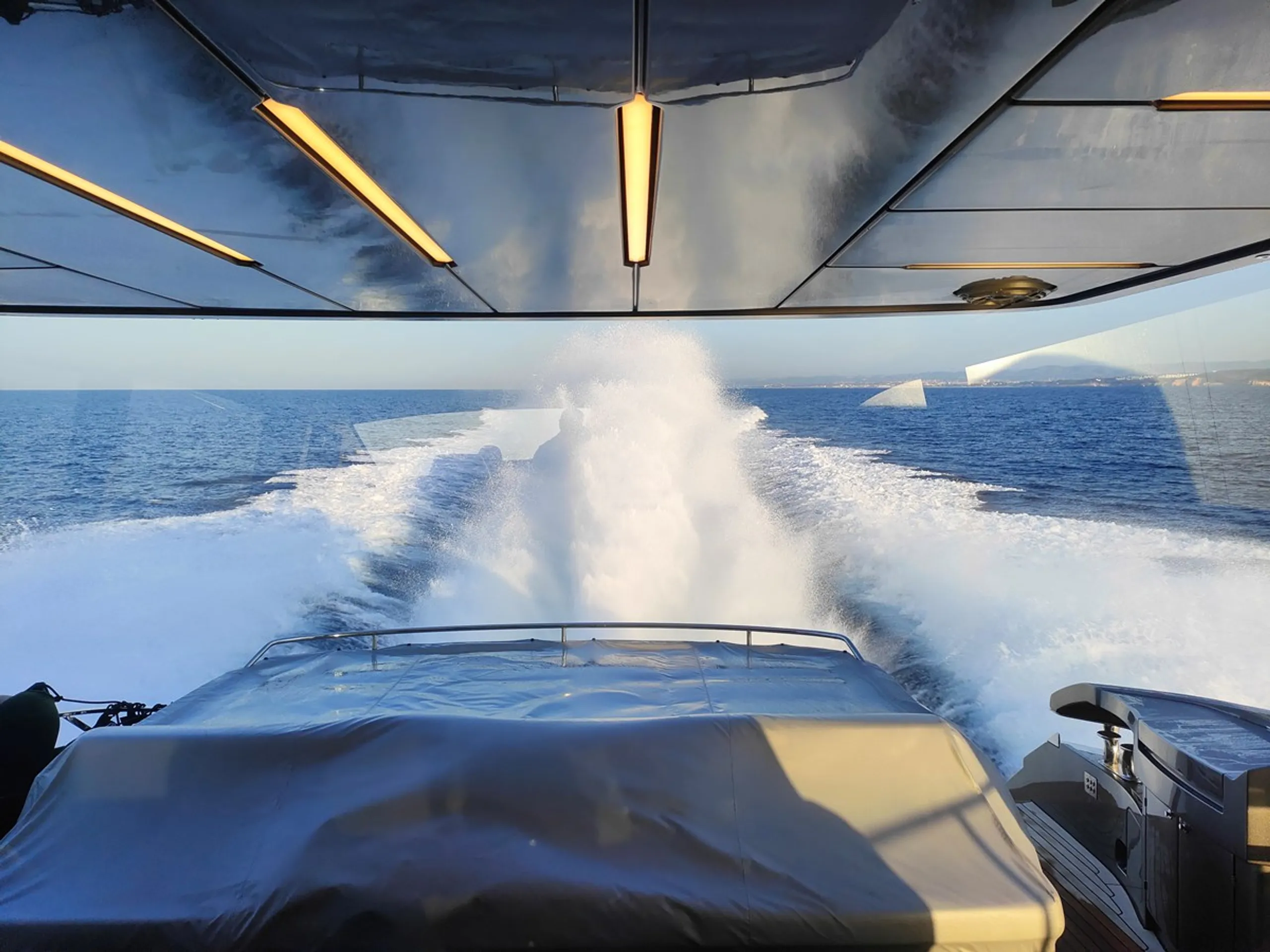 Pershing 26m - Photograph 3