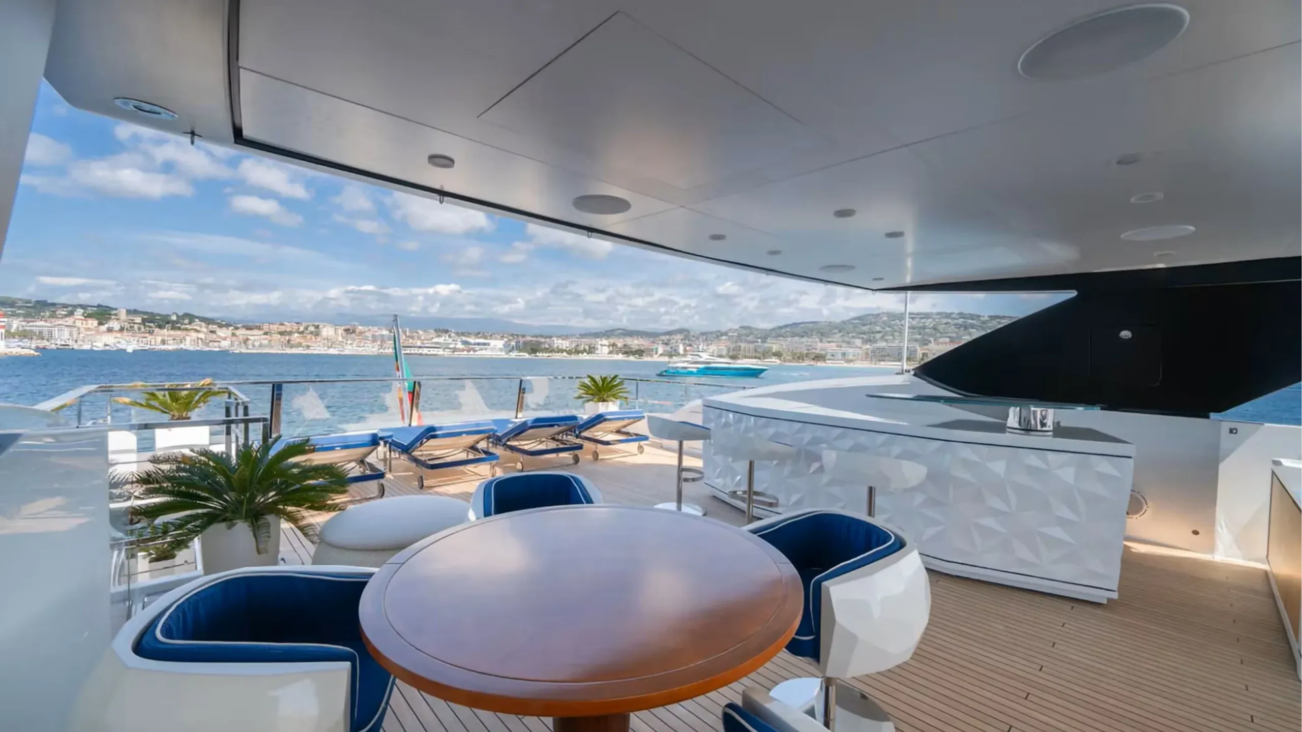 Sanlorenzo 52m (photograph 4)
