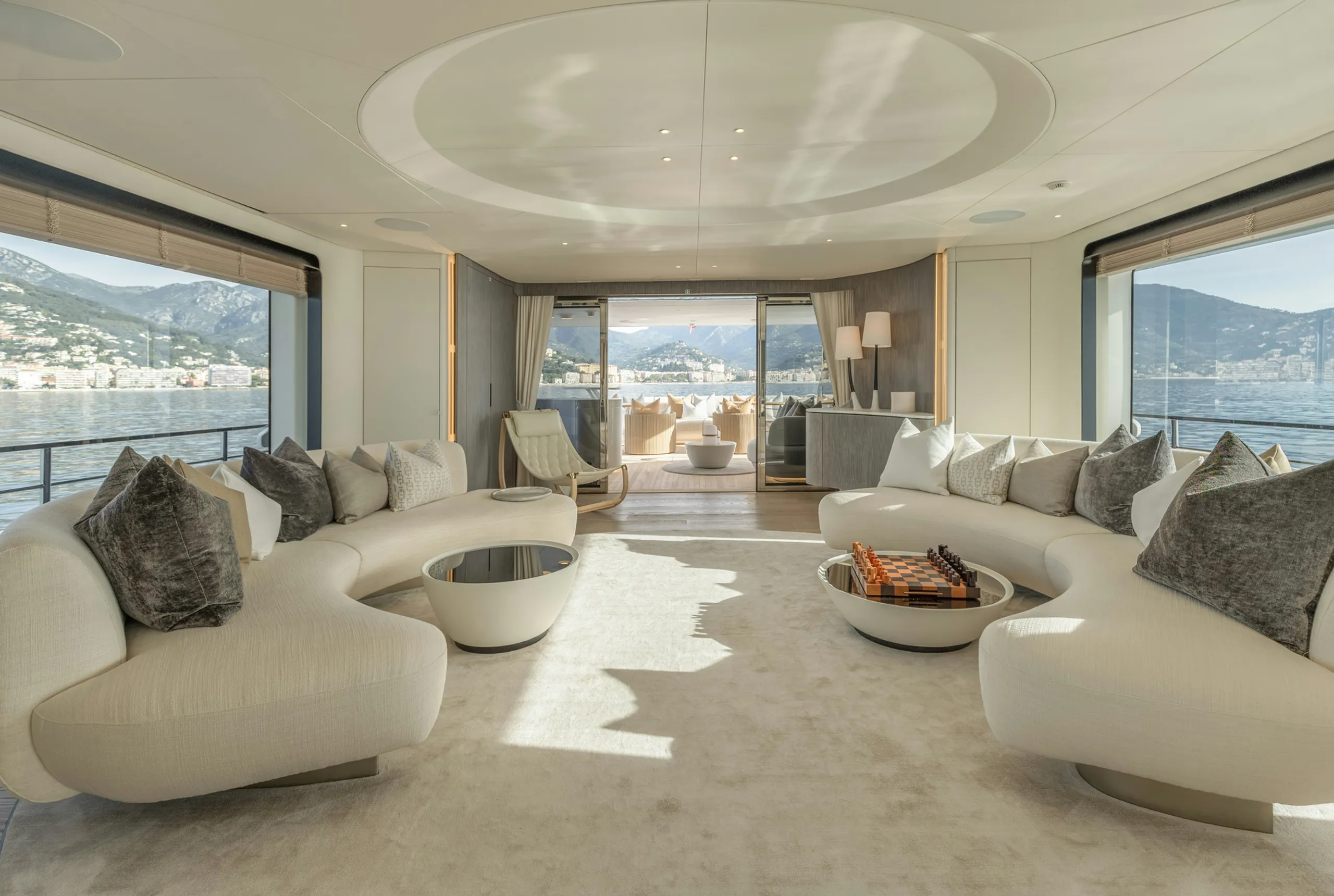 Azimut 36m - Photograph 3