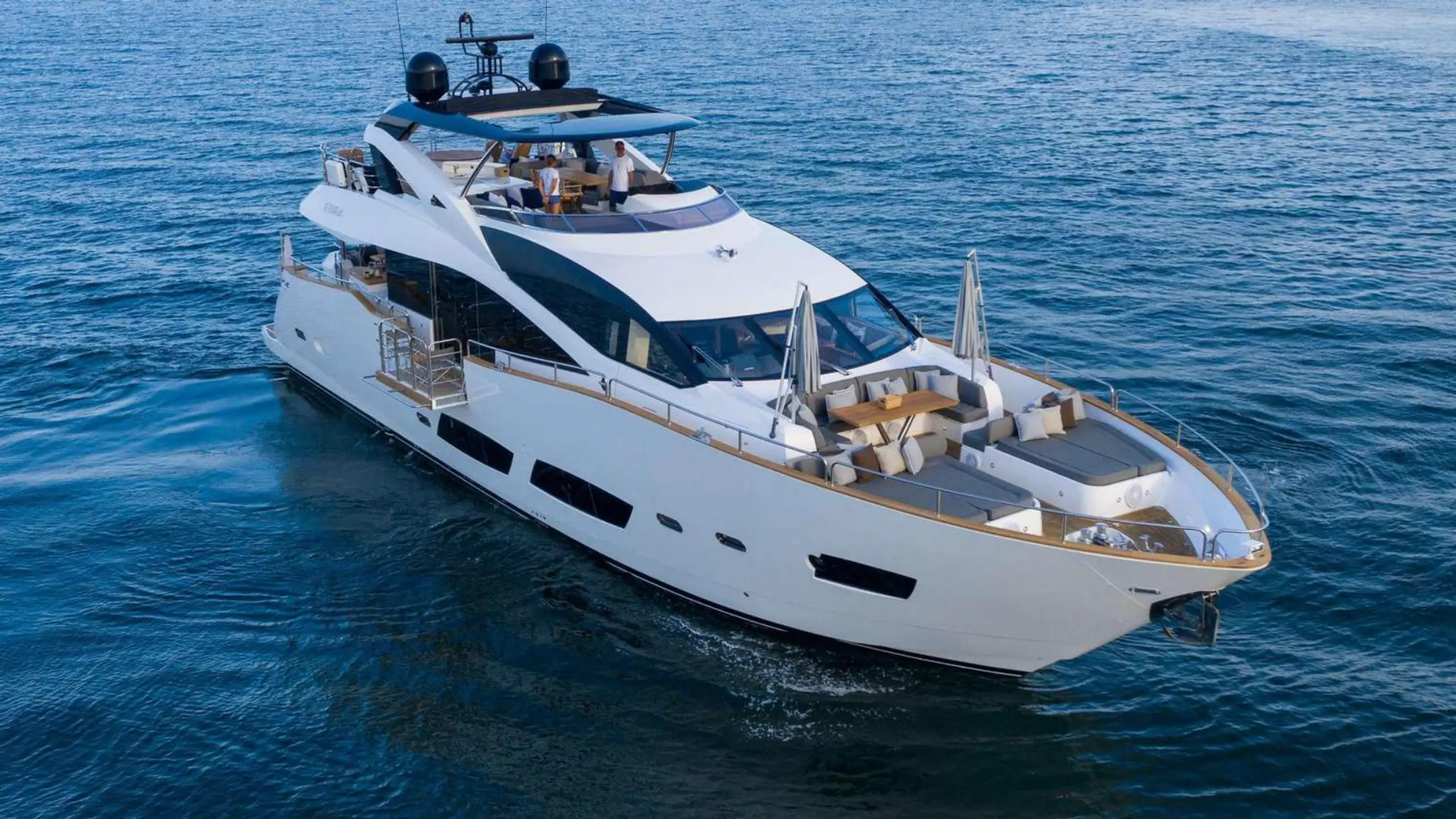 The Sunseeker 28 m cruising the Mediterranean