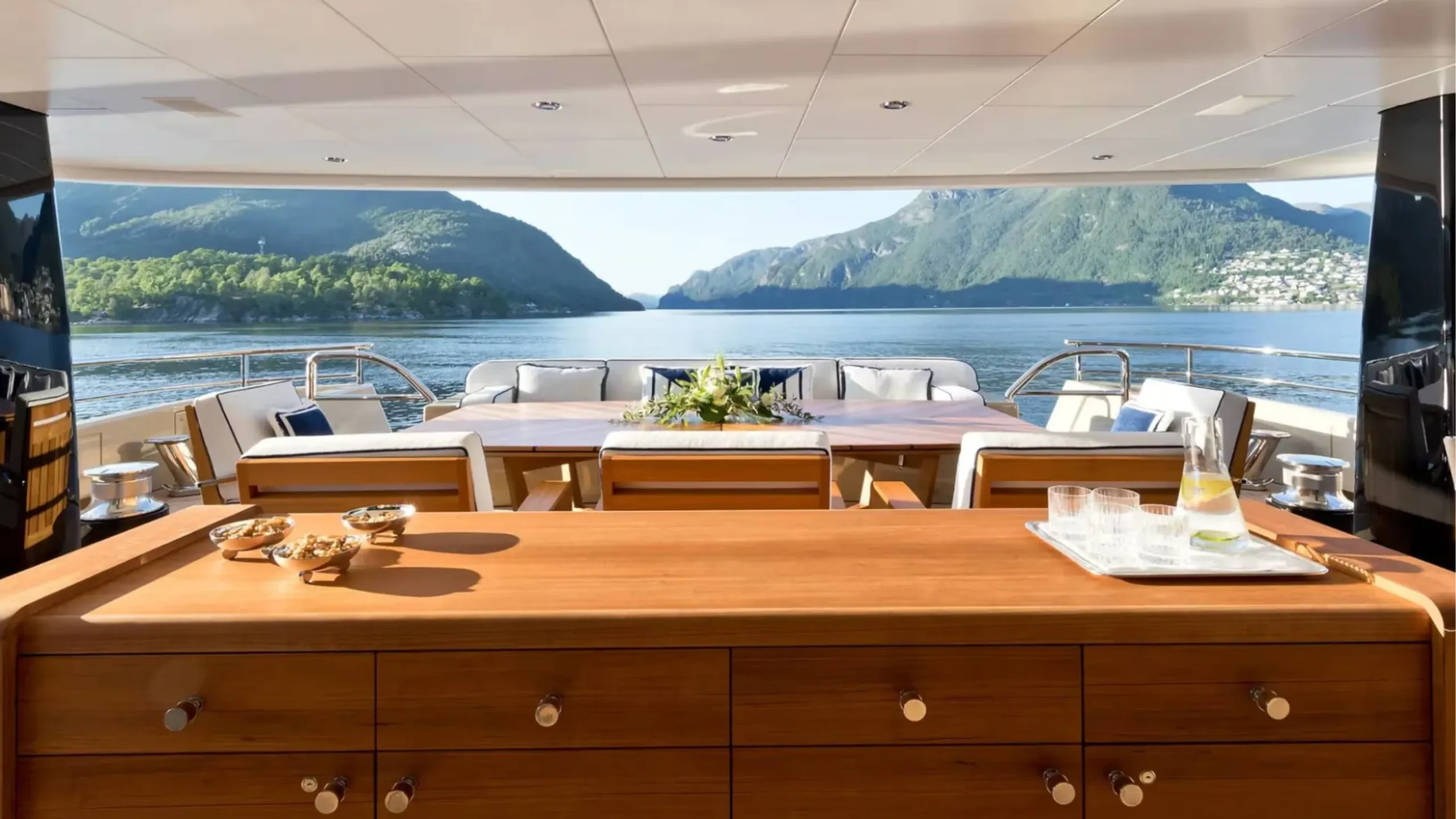 Amels 55m (photograph 6)