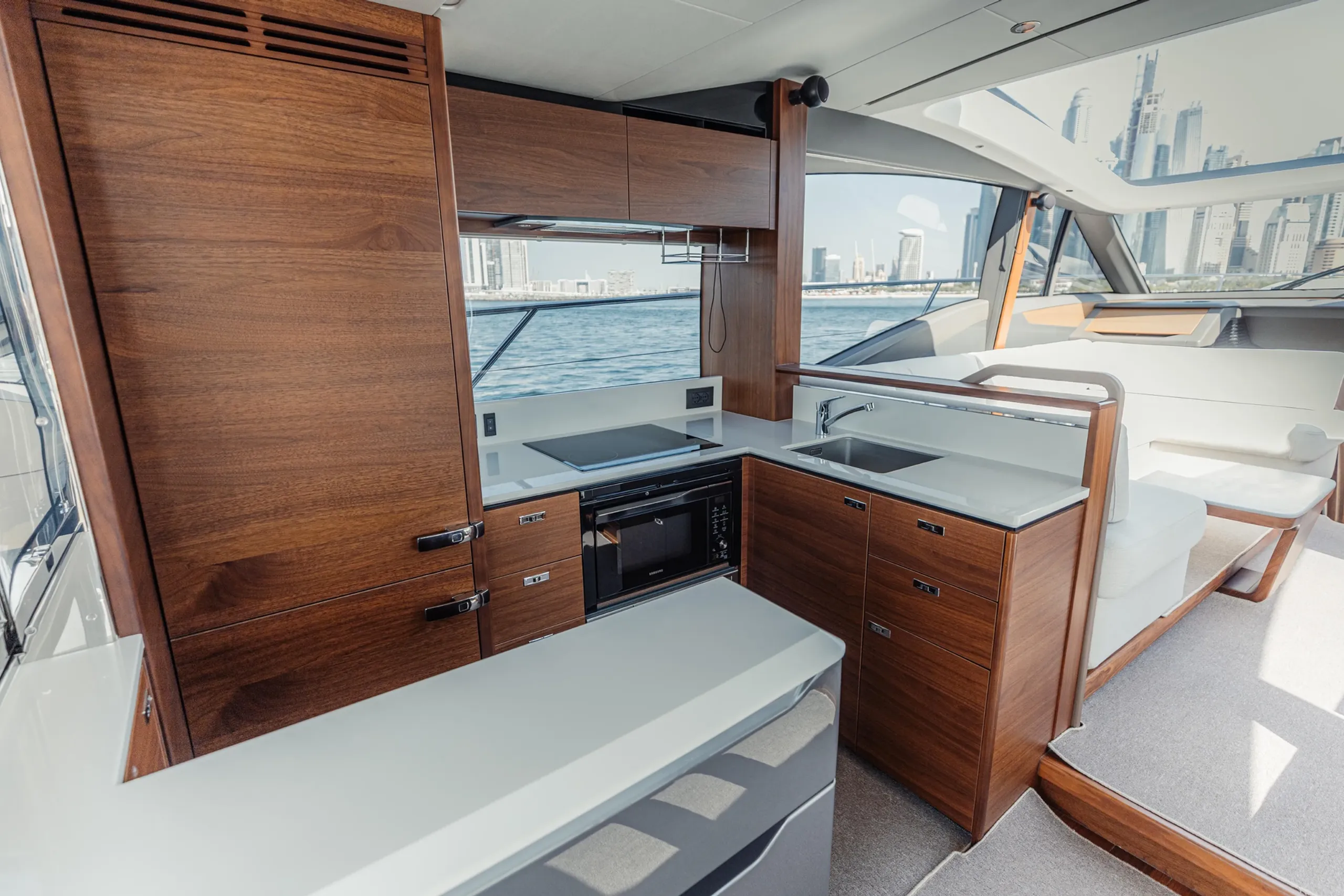 Princess Yachts 19m - Photograph 7