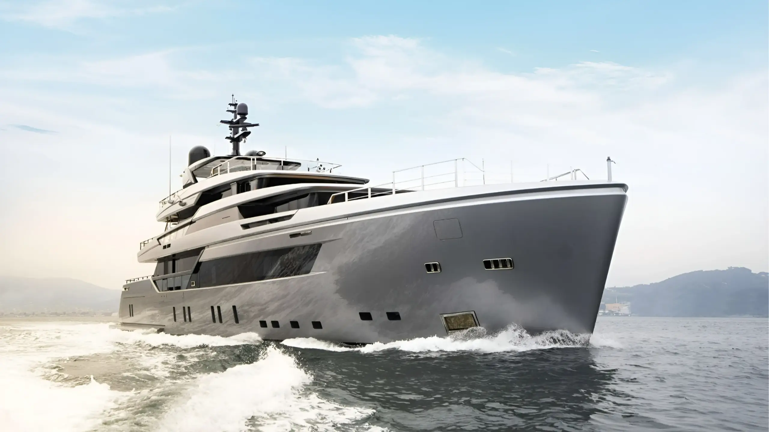 Sanlorenzo 45-metre at anchor