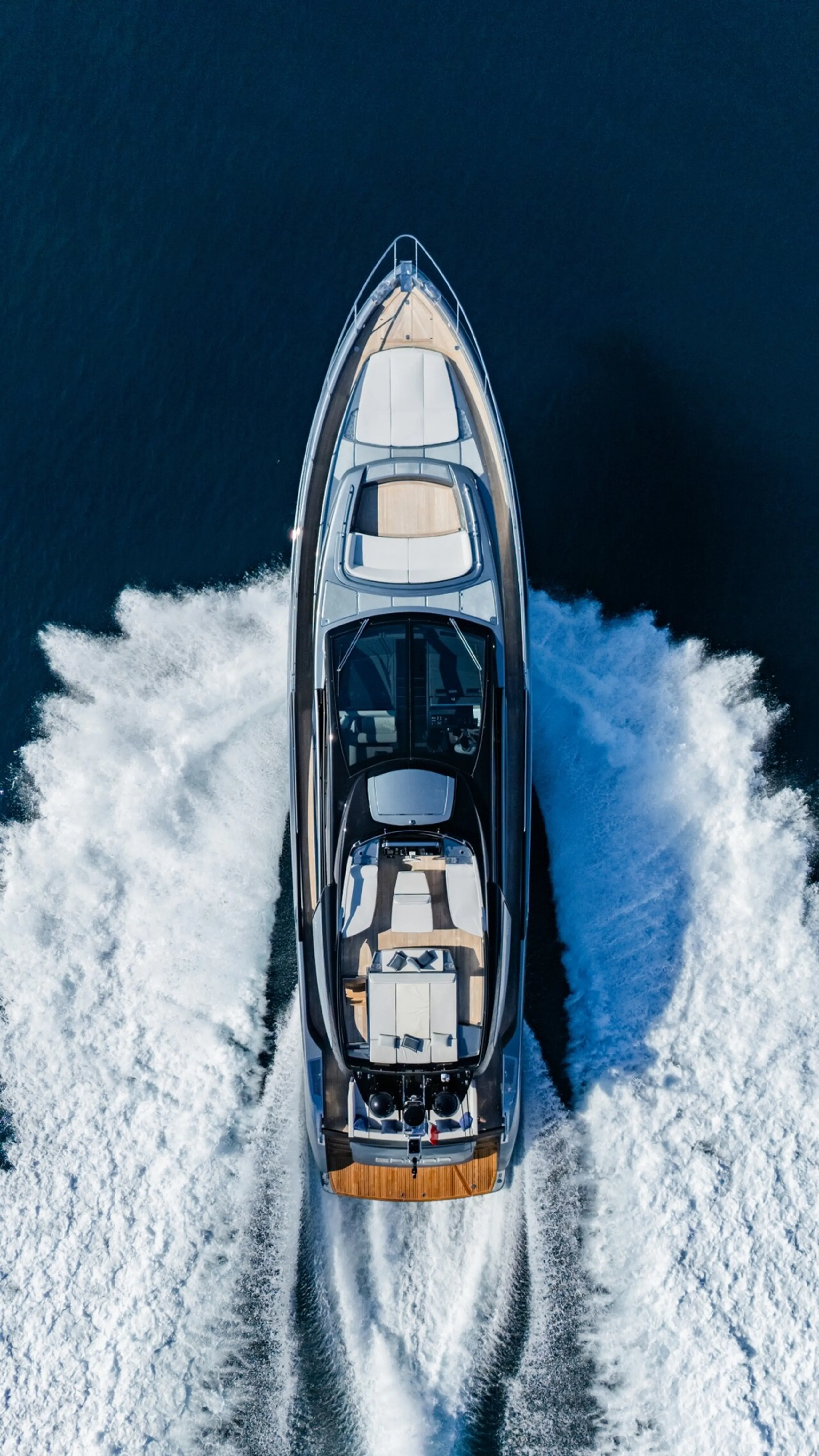 Riva 23m - Photograph 2