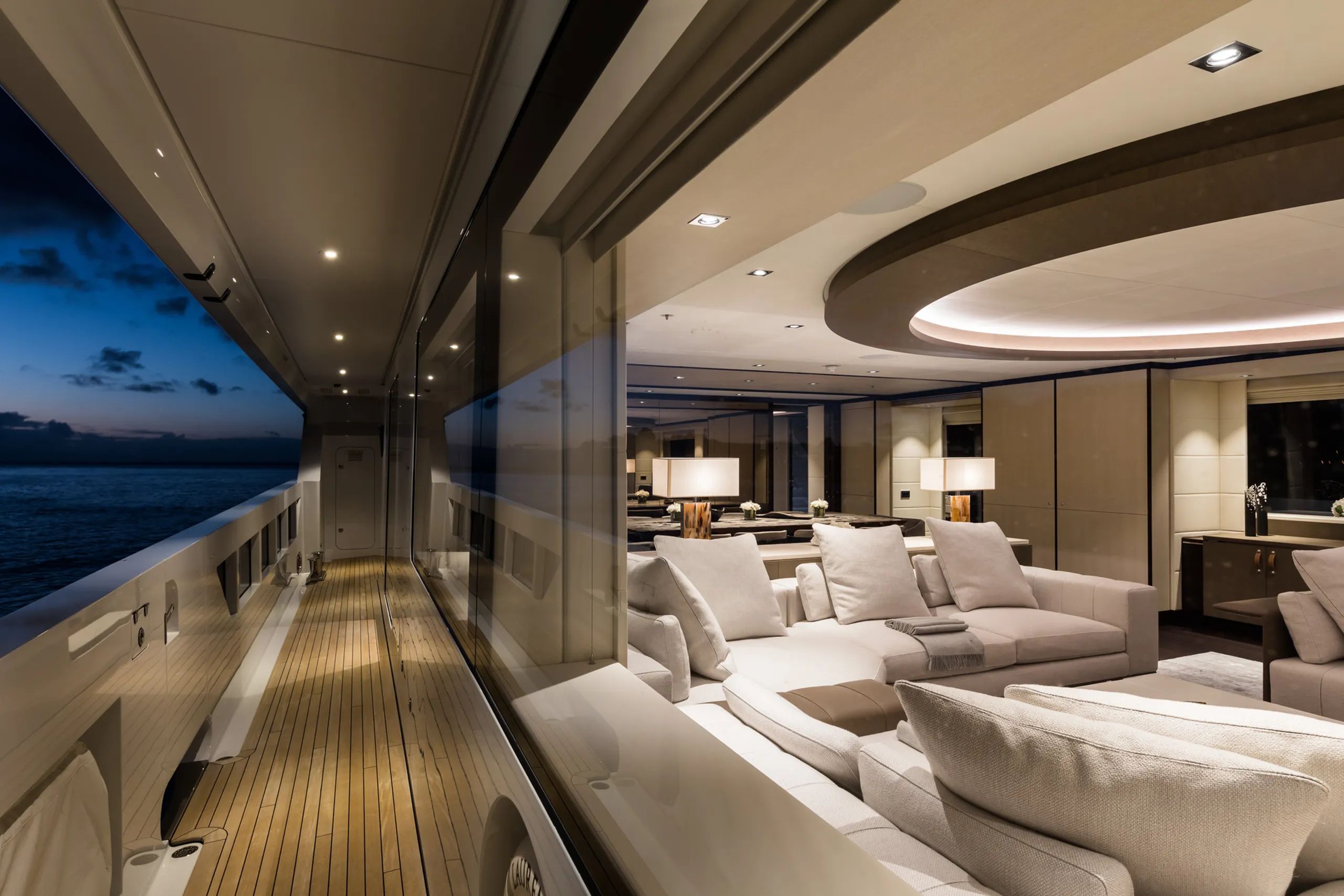 Heesen 55m - Photograph 3