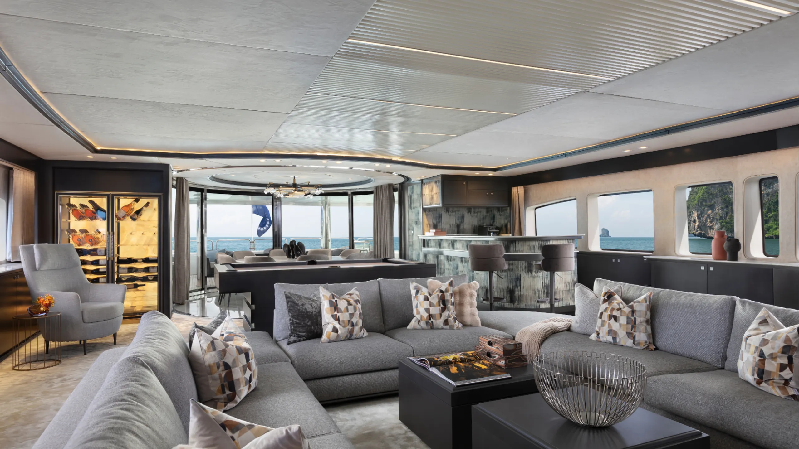 Astondoa 45.5m (photograph 9)