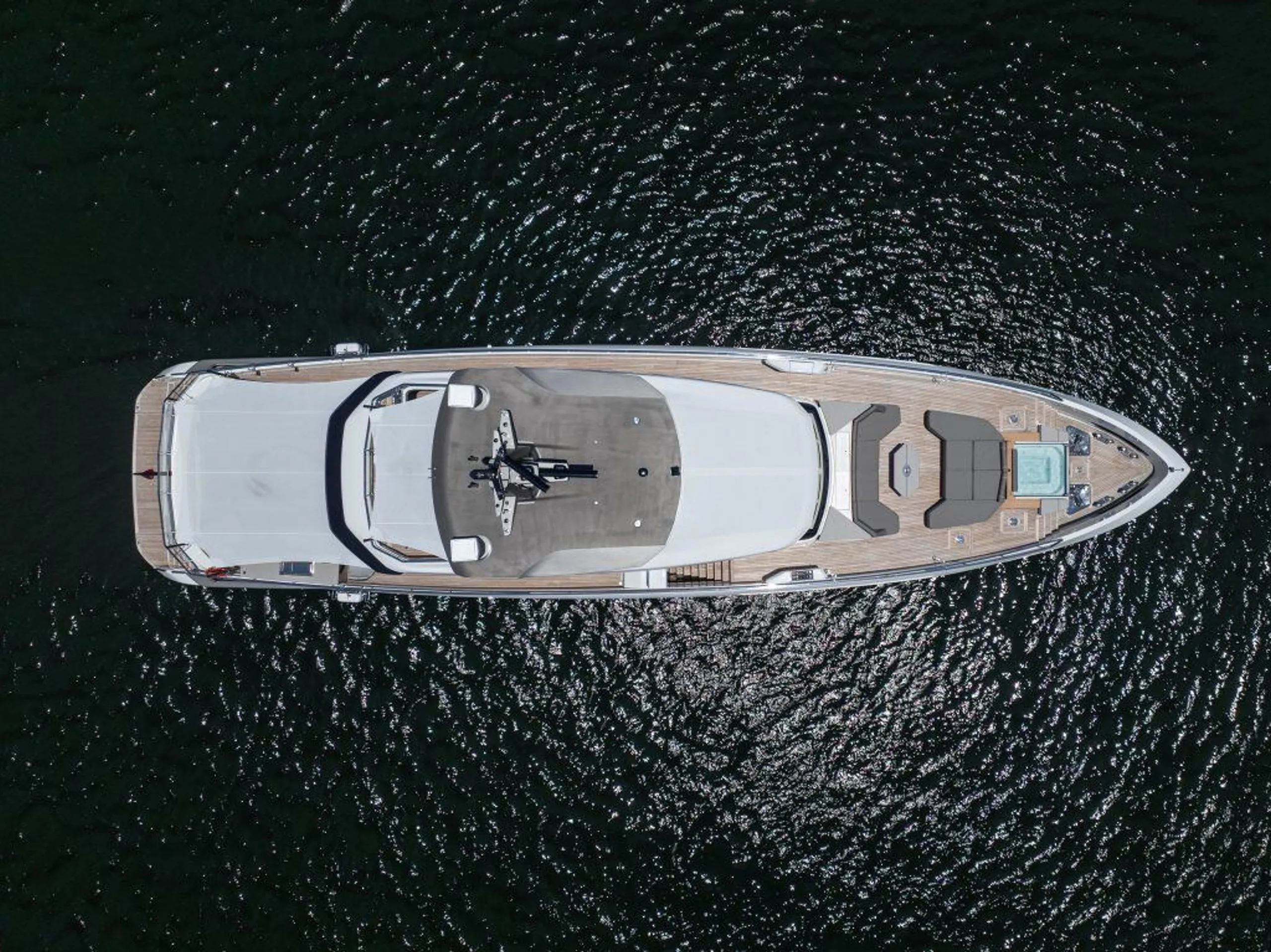 Azimut 35m - Photograph 8